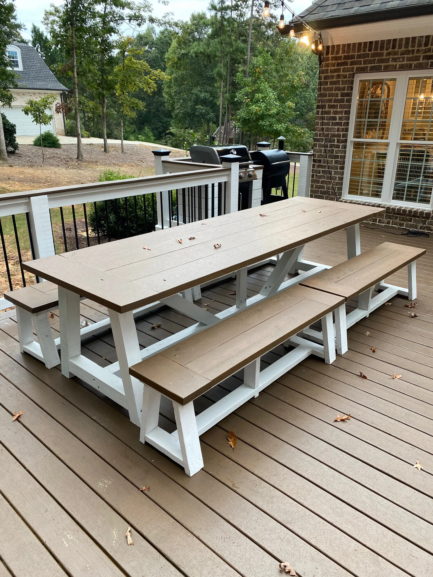 Spacious Backyard Deck