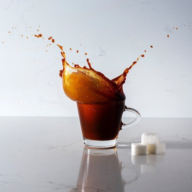 S T O P
How many sugar cubes do you think we had to drop into this espresso to get the perfect shot?! It doesn&rsquo;t matter as it was a really fun shoot for a clients soon to be launched website!
.
.
.
#freeze #coffee #freezeframe #marble #quartz #