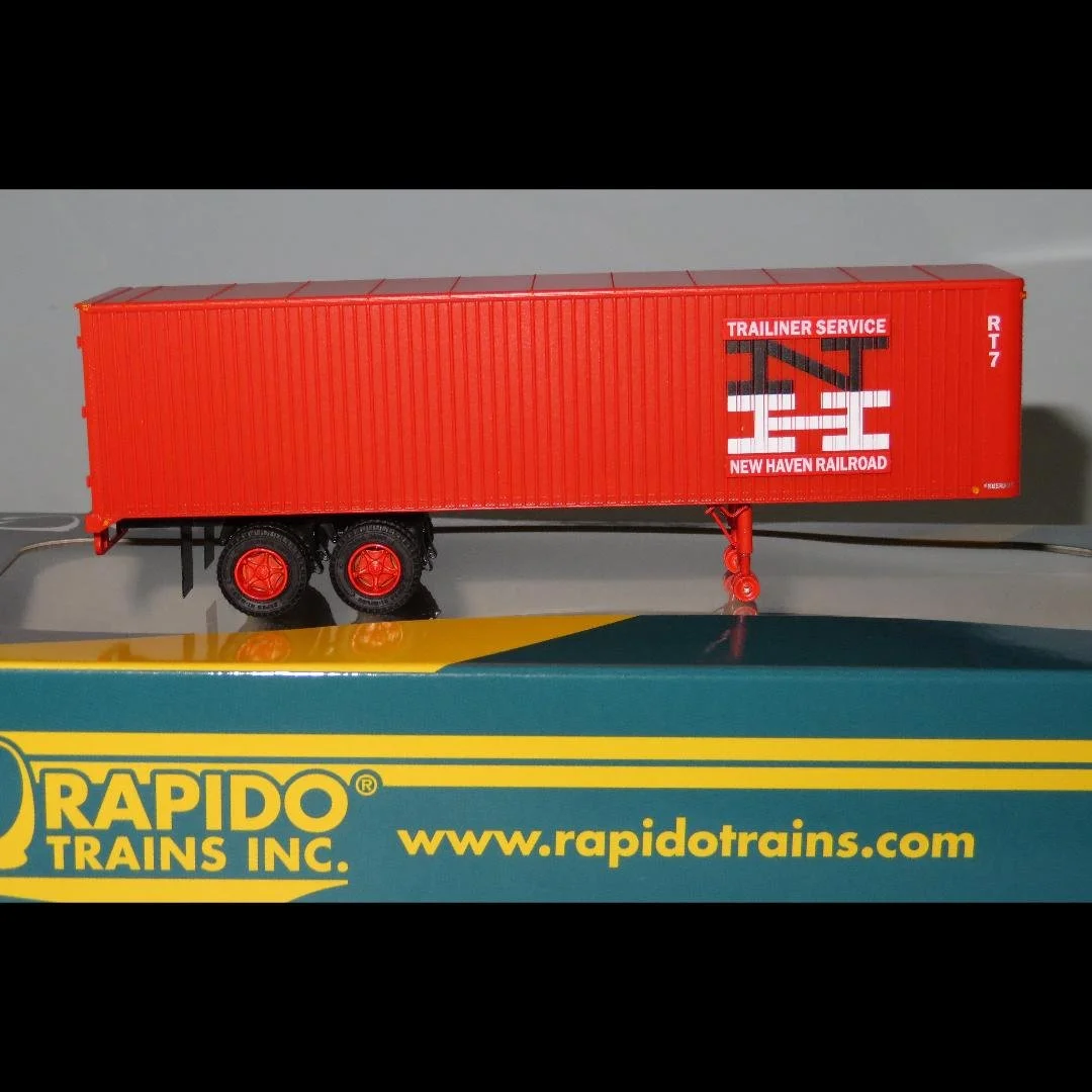 BLOW-OUT SALE ON NEW HAVEN 35' FRUEHAUF TRAILERS by RAPIDO