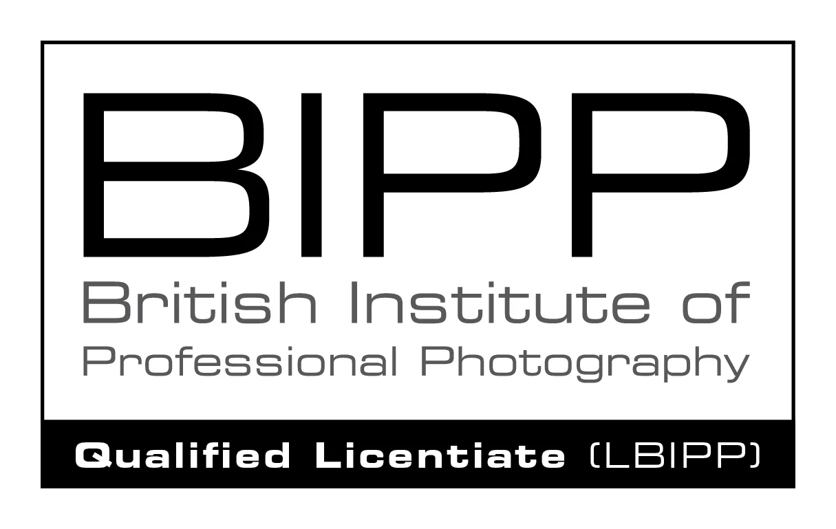 BIPP qualified logo LBIPP White.jpg