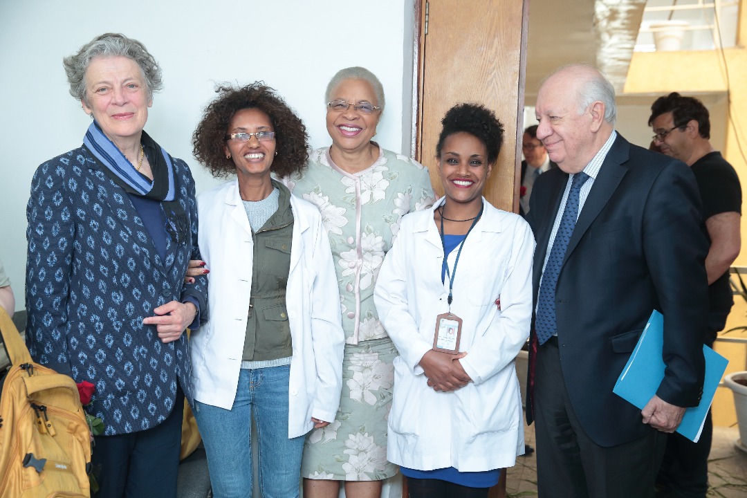 Graca and clinicians.jpeg