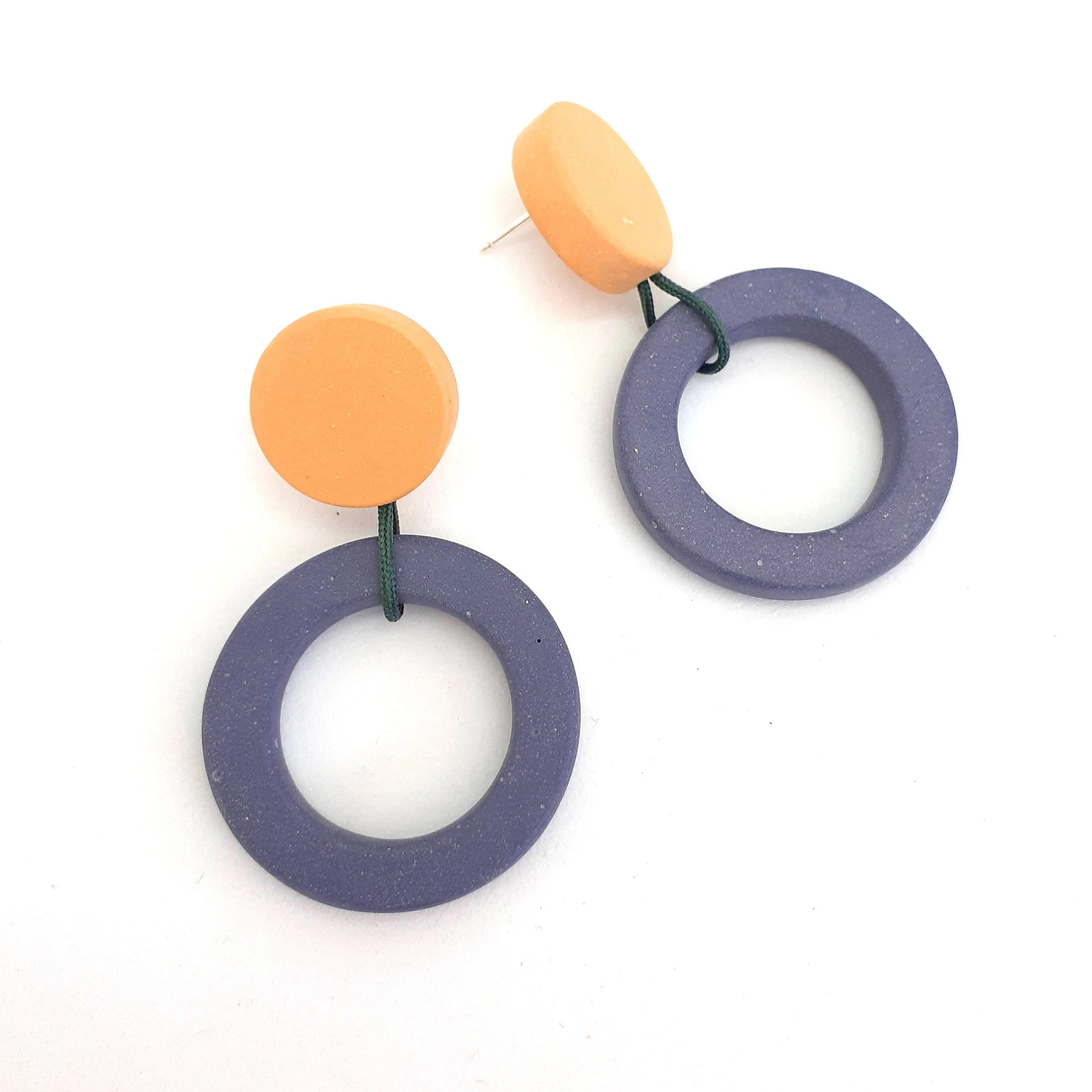 dothoopearringsaffforestgreenblueberry.jpg