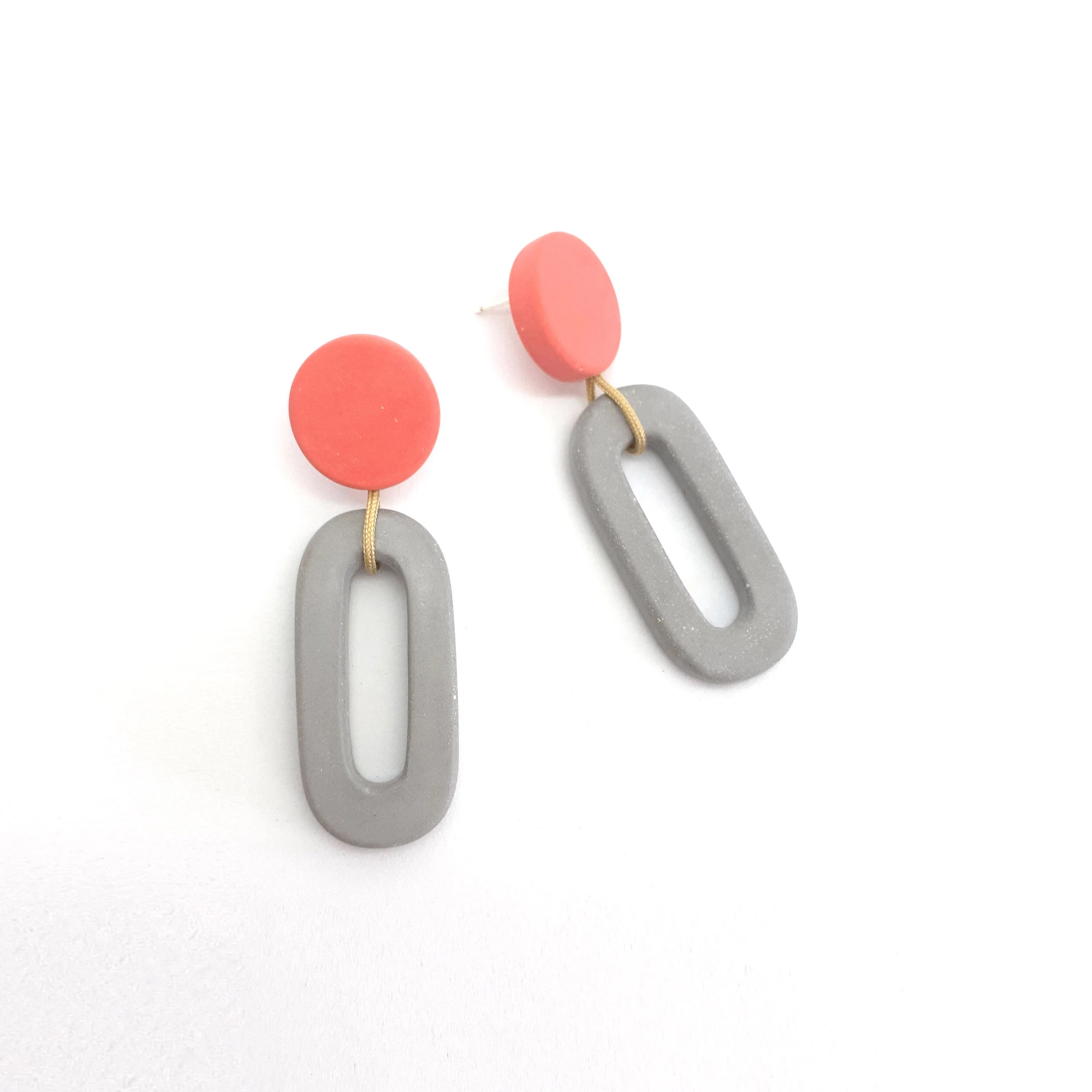 dotloopearringsraspsaffgreyloop.jpg