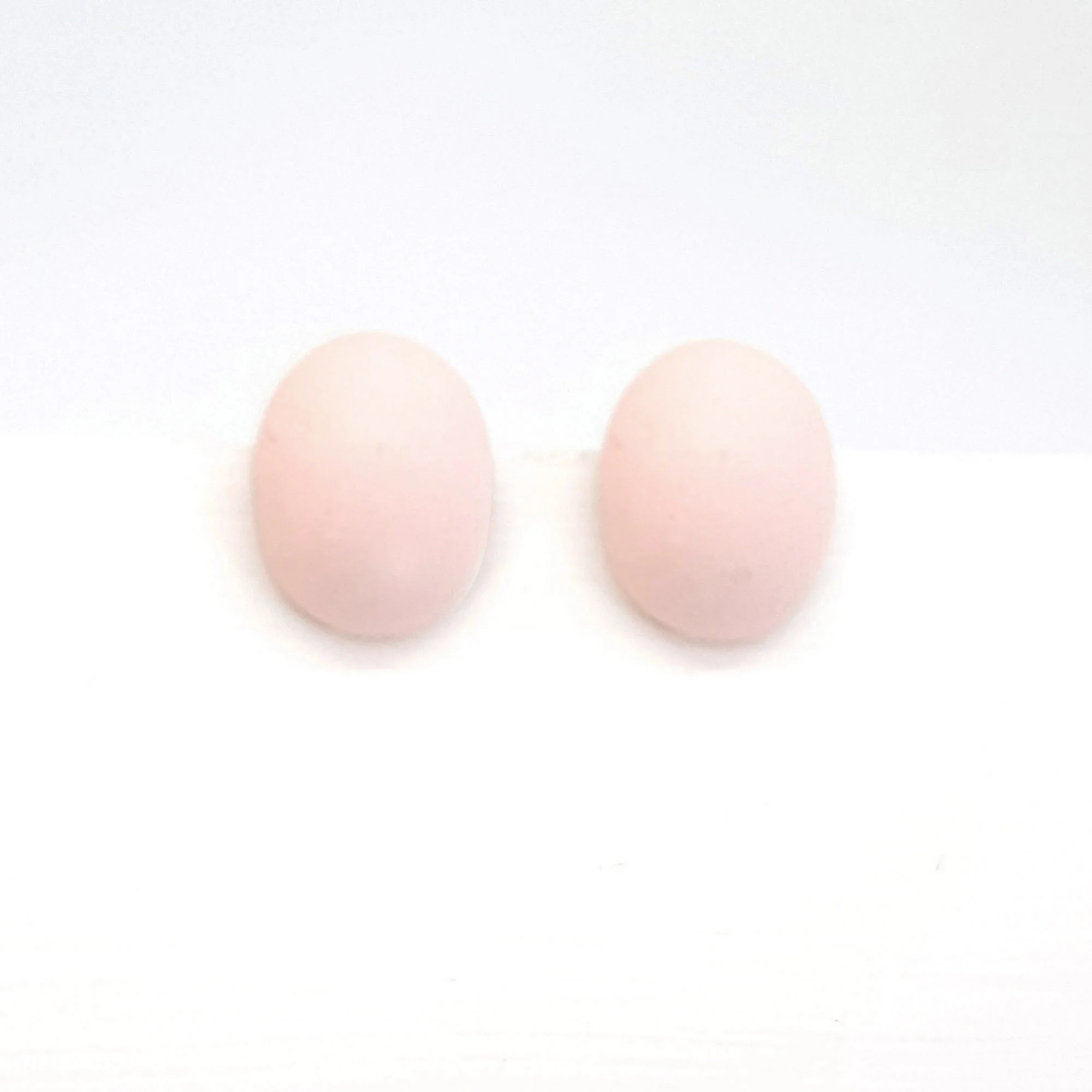 bumpearringshellpink.jpg