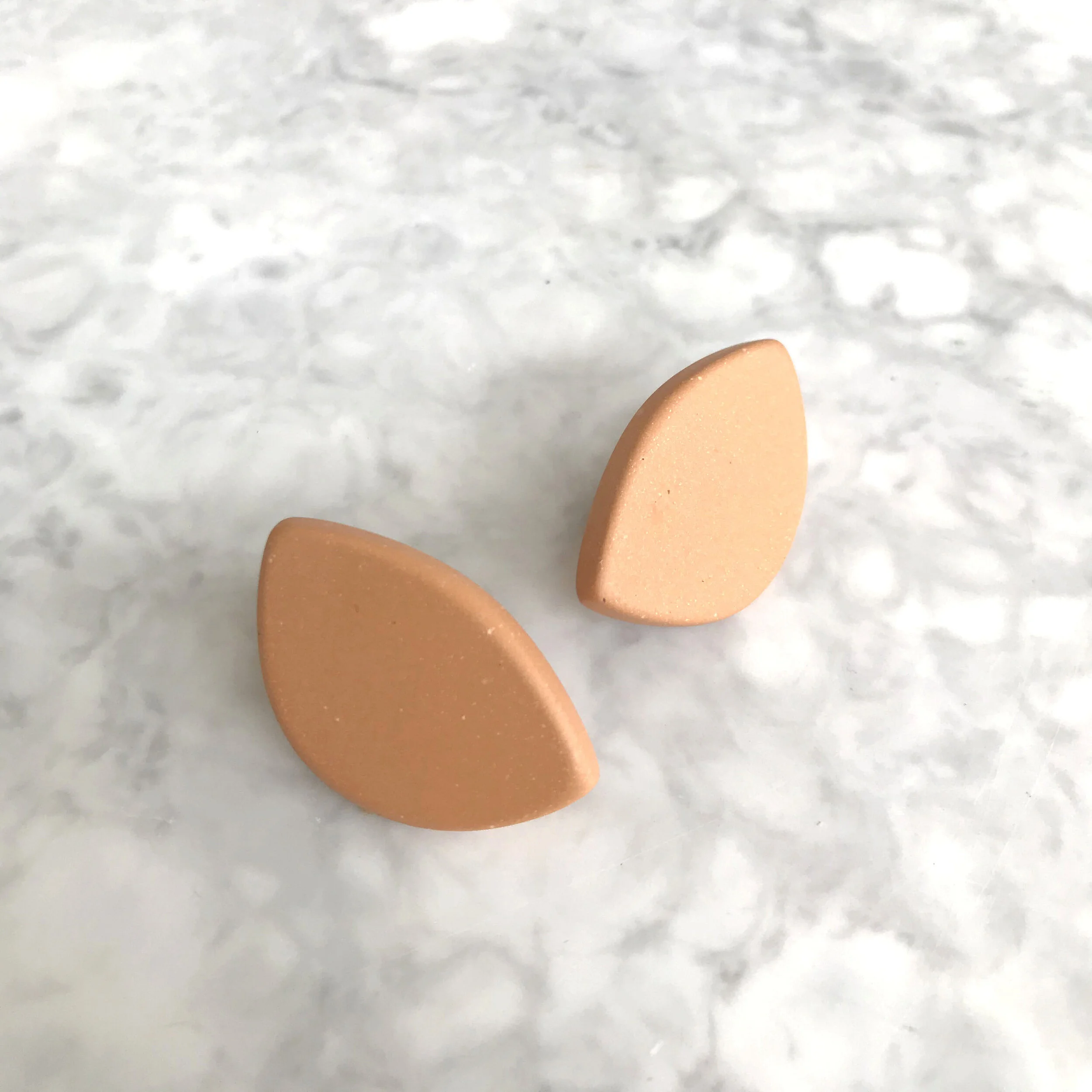 budearringyelloonmarble.jpg