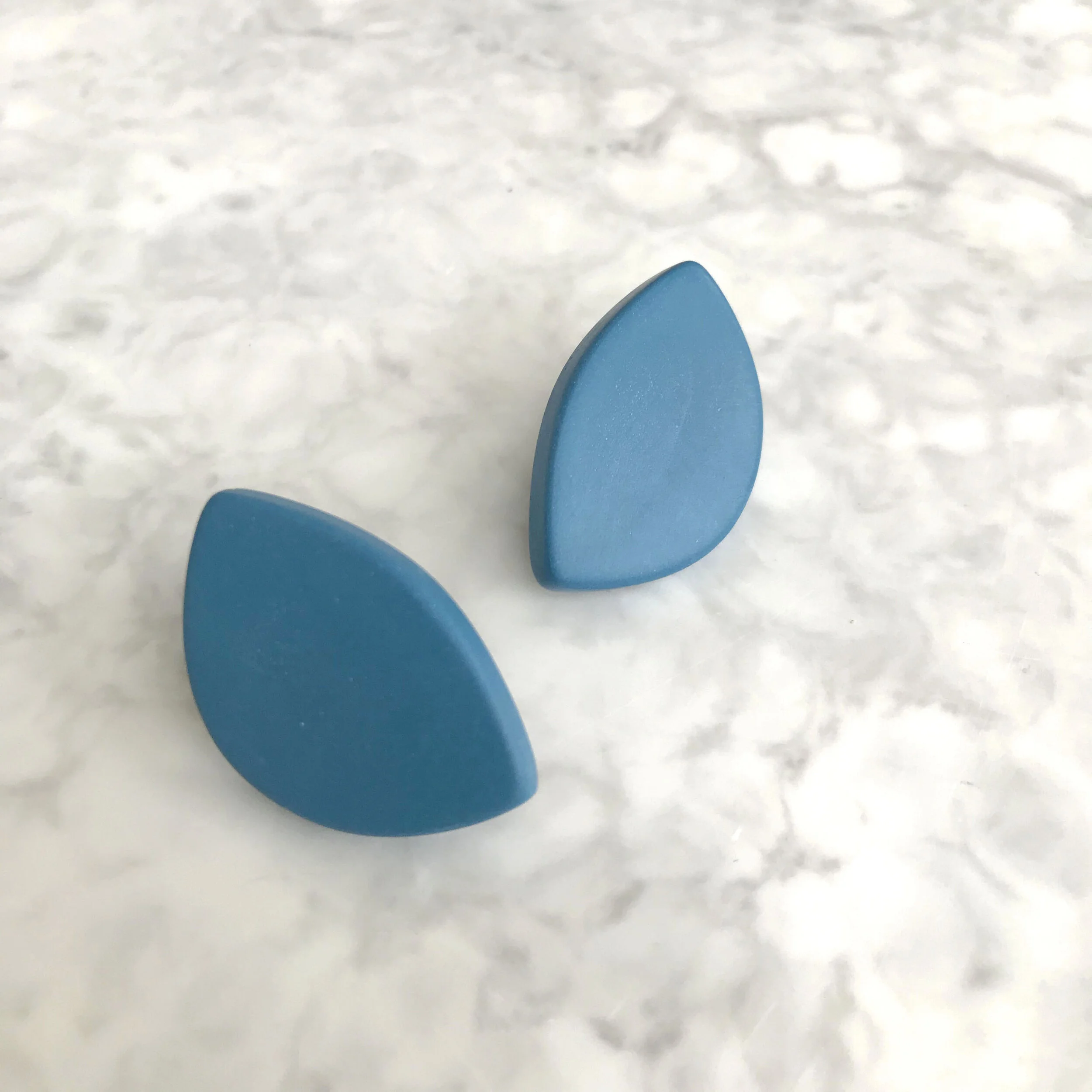 budearrinsBlueonMarble.jpg