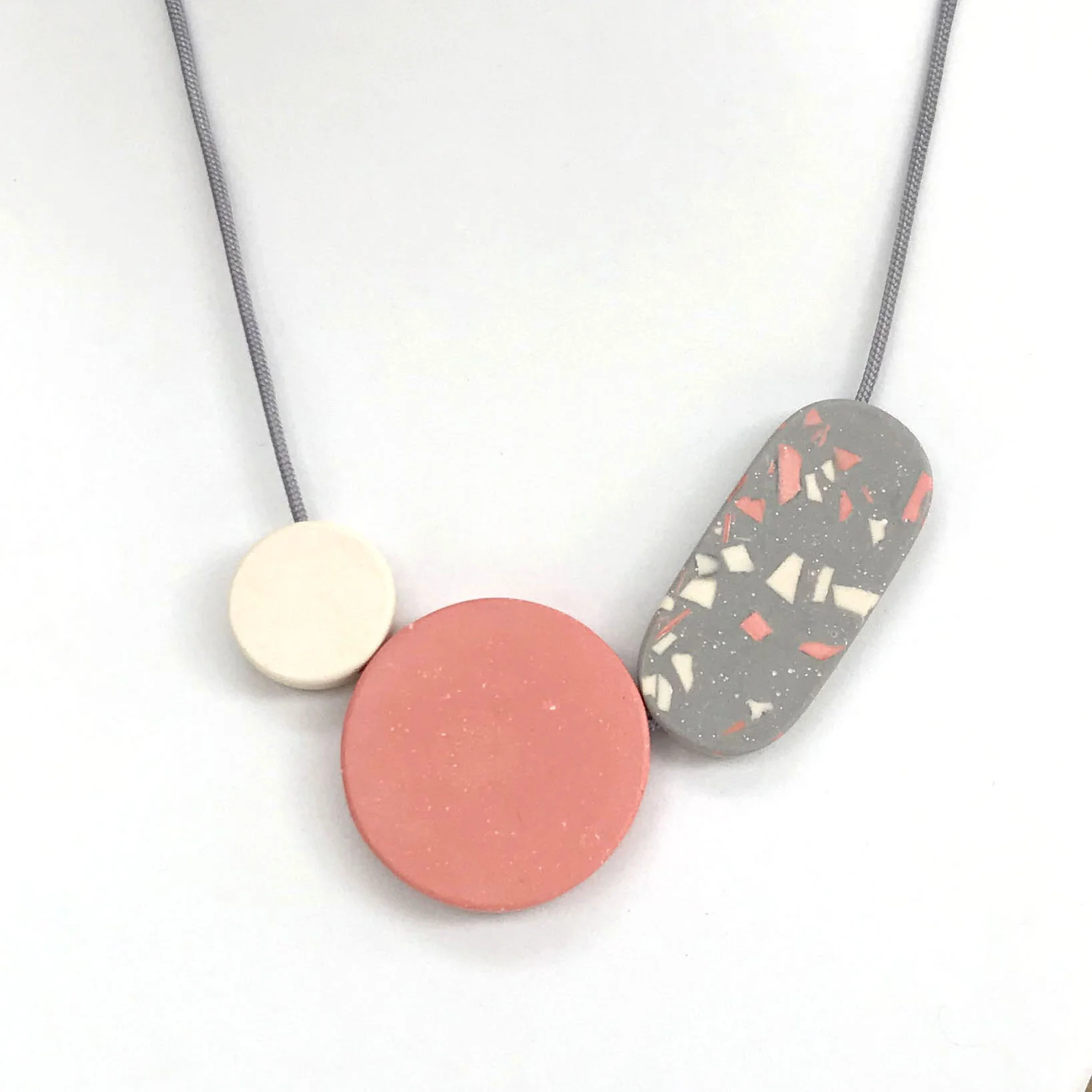 DotMoonOvalNeckWhitePinkGreyTerrazzoonGrey.jpg
