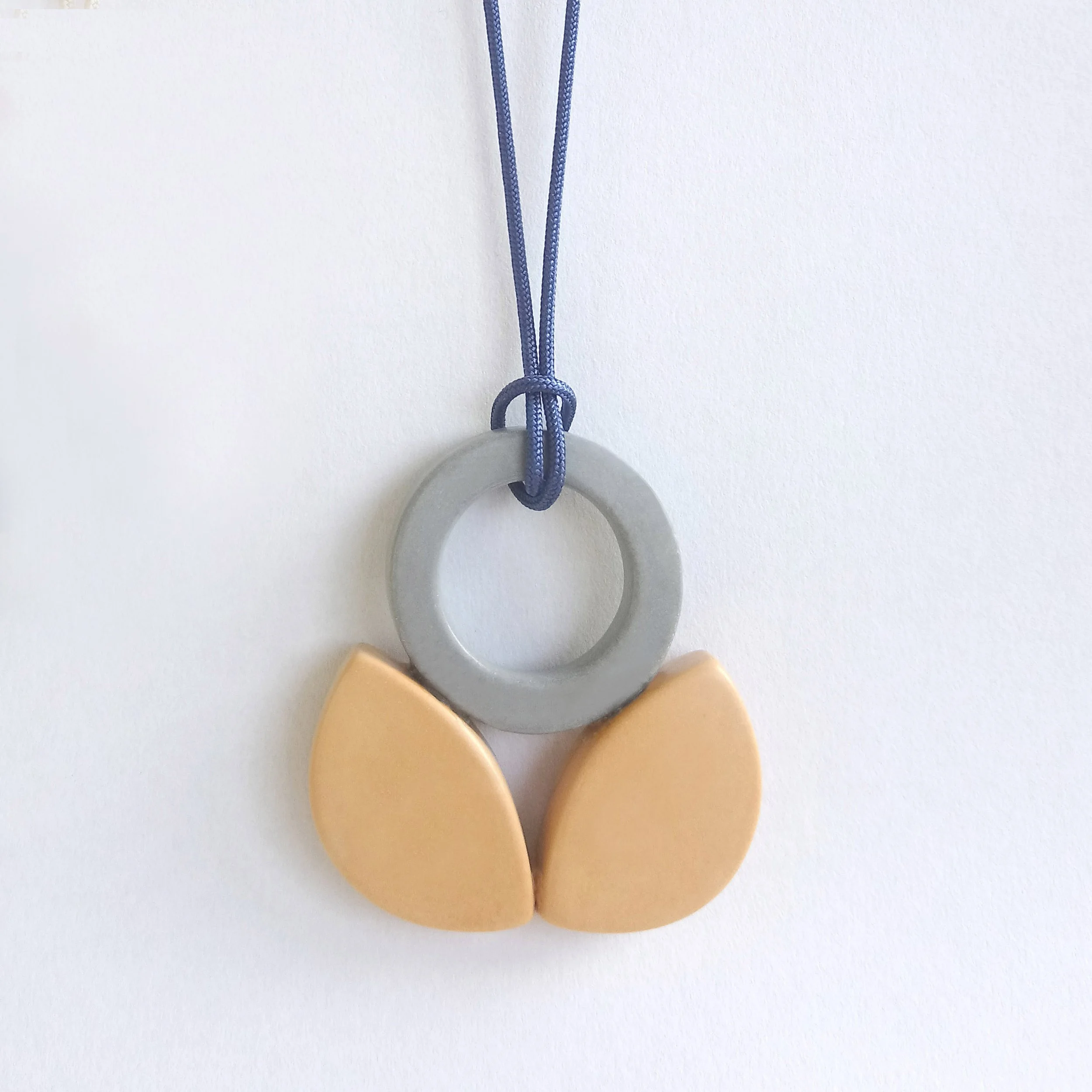 HoopFlowerPendGreyYellowFront.jpg
