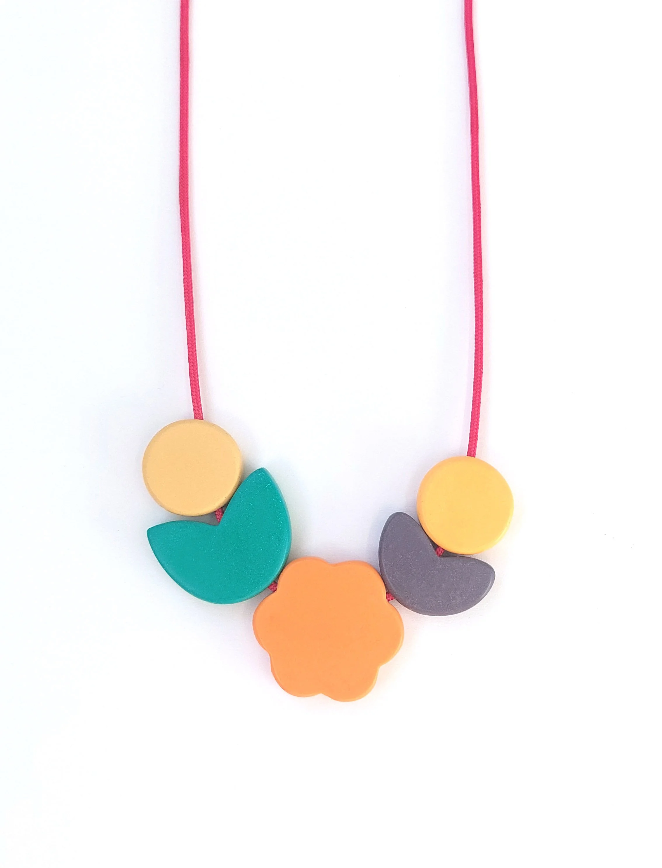 GarlandNeckOrangeGreenPinkCloseUp.jpg