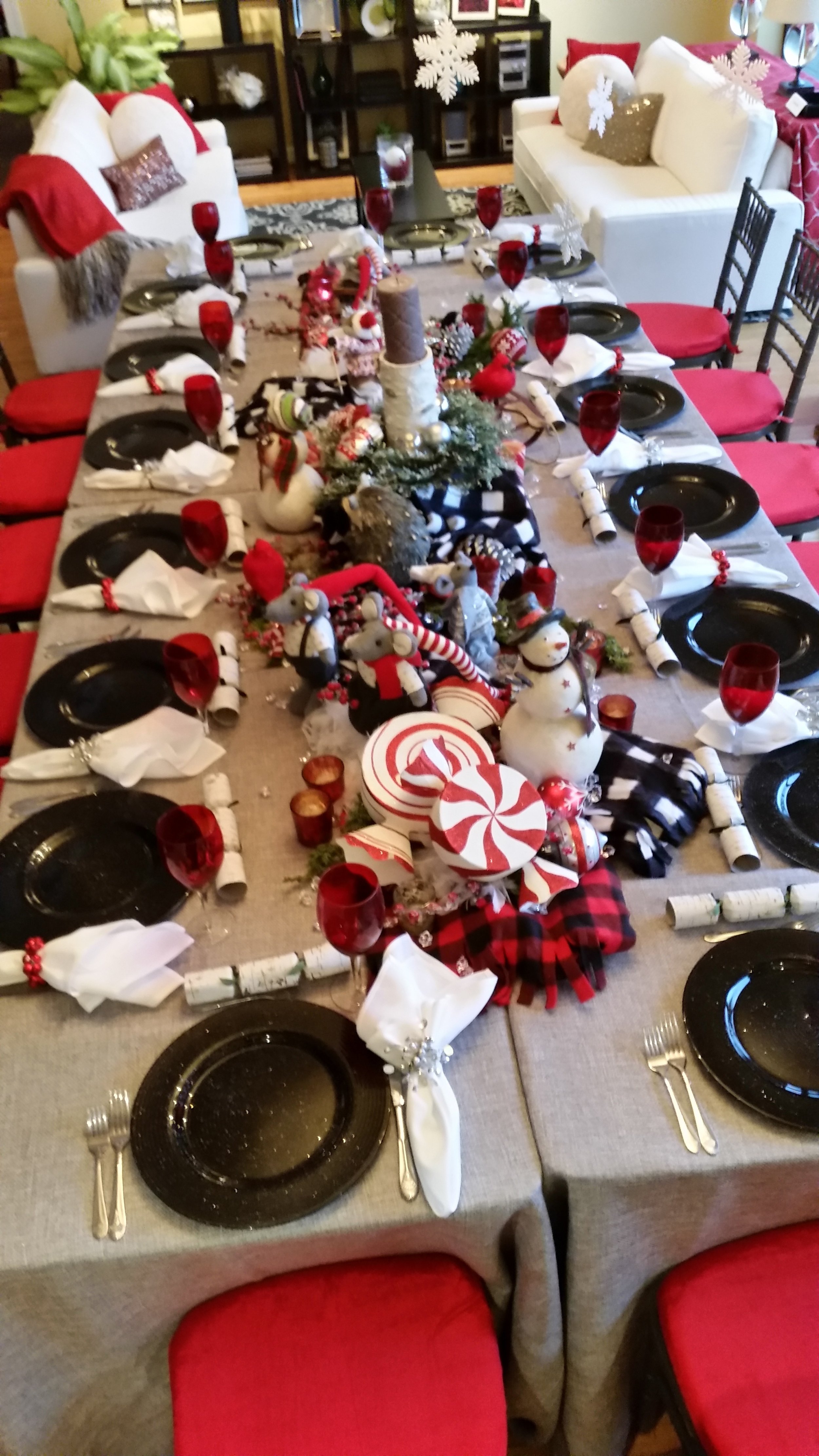 avalon-caterers-avalon's holiday table.jpg