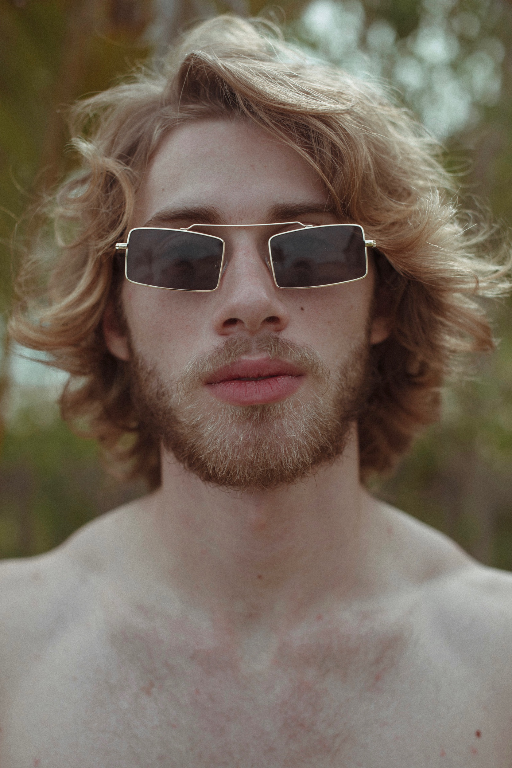 Photography: Adel and Henar | Photo: Courtesy of Blues Eyewear | Instagram: BluesEyewear | Facebook: Blues