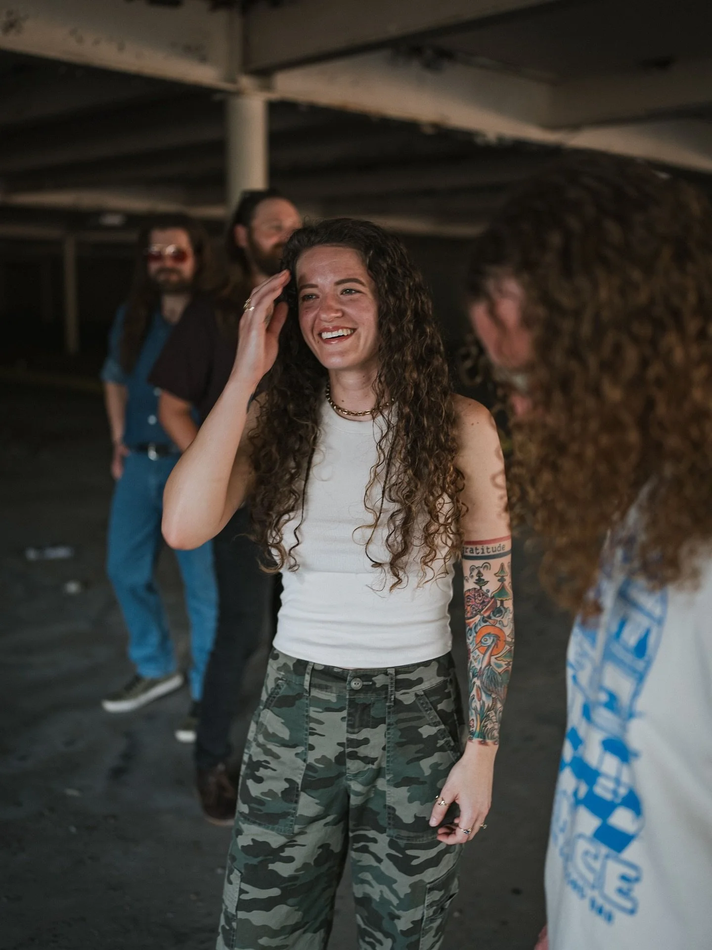 All smiles headed into the weekend 🤗 snag your tickets for our show with @outpostdrive at @shop.botanic on Friday (link in bio) 
.
📸: @zacharyhartz