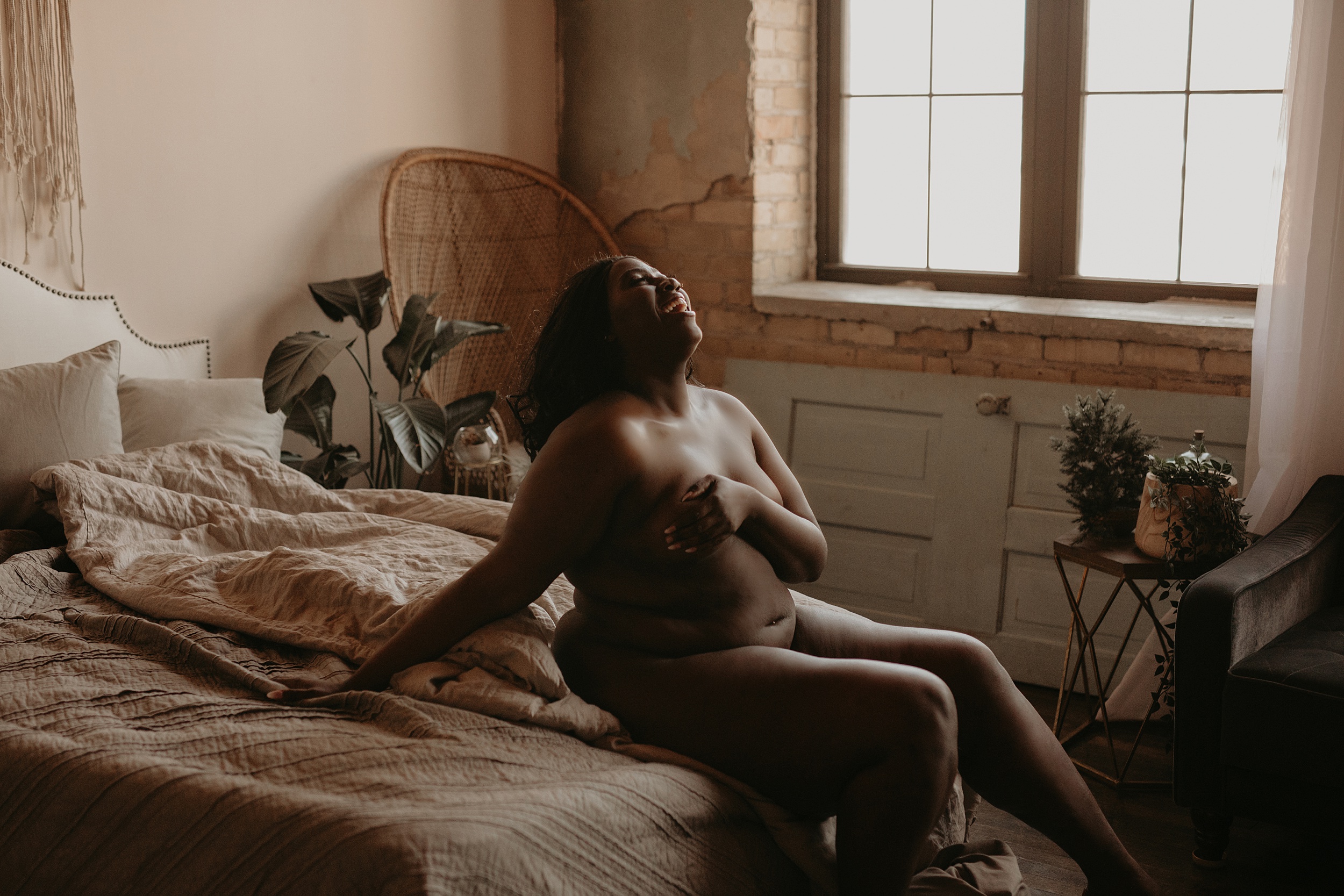 Body-Positive-Intimate-Portrait-Boudoir-Photography-Minneapolis0033.JPG