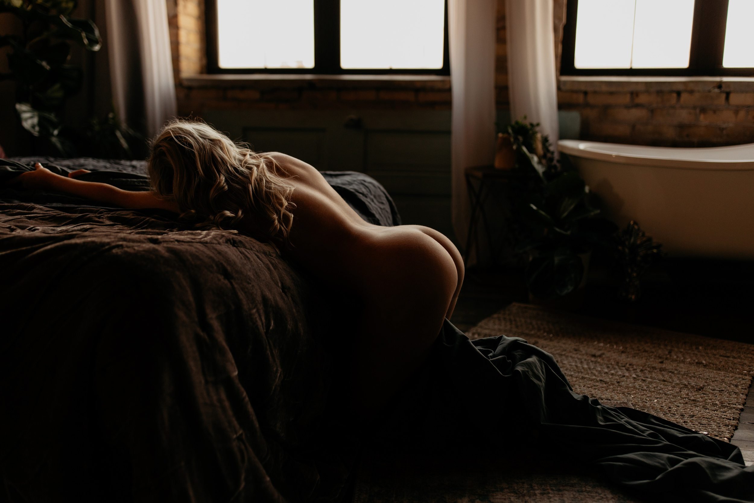Intimate-Portraits-of-a-Woman-in-a-Loft-Style-Boudoir-Studio-with-Natural-Light-0014.JPG