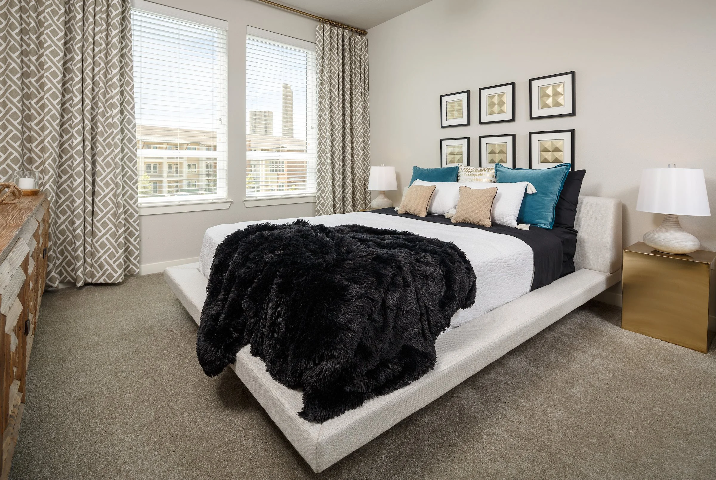 Up_2bed1.jpg