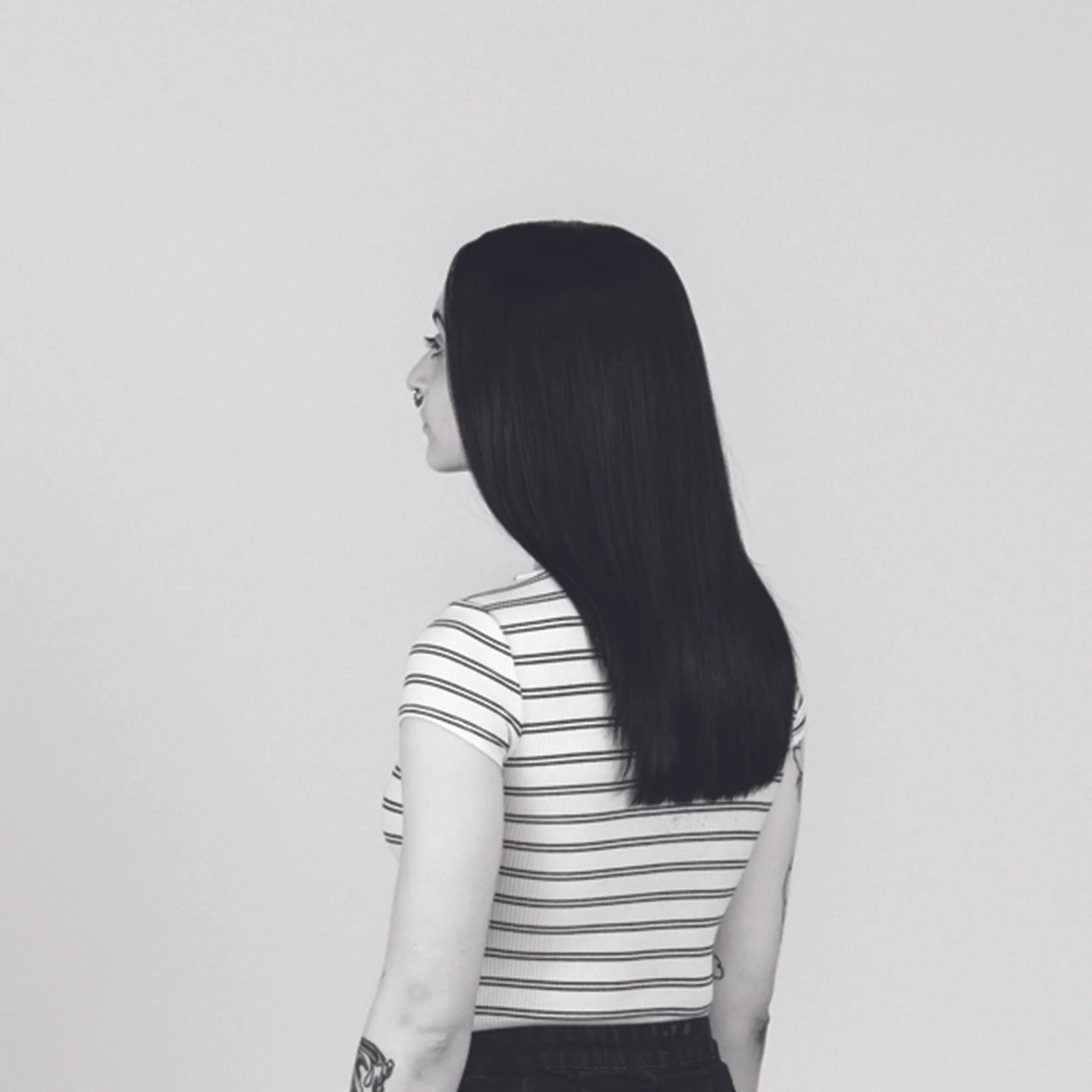 LONG HAIR BELOW YOUR EARLOBE? THAT’S A LONG CUT.