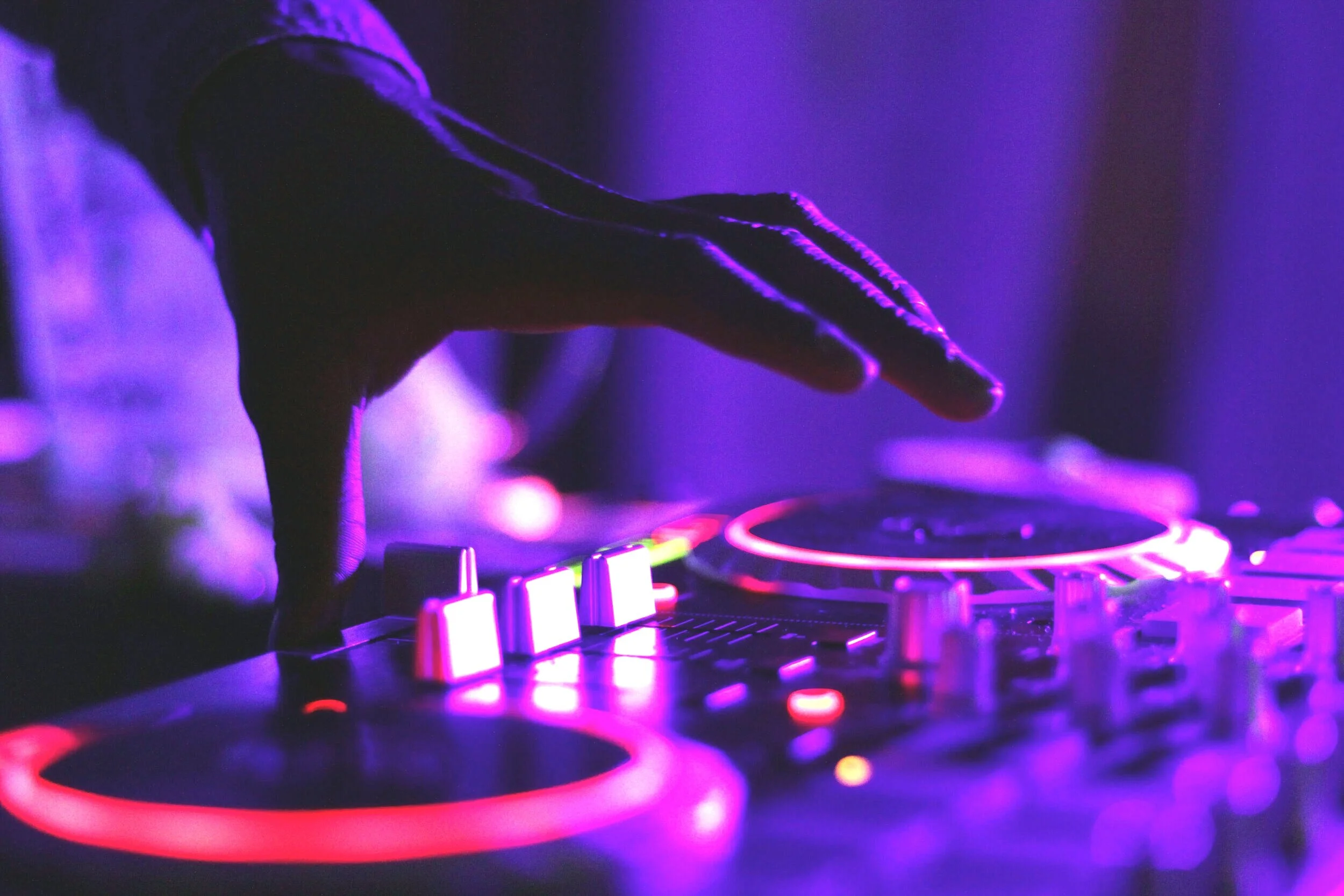 Chill Vibes Only: Volume 1