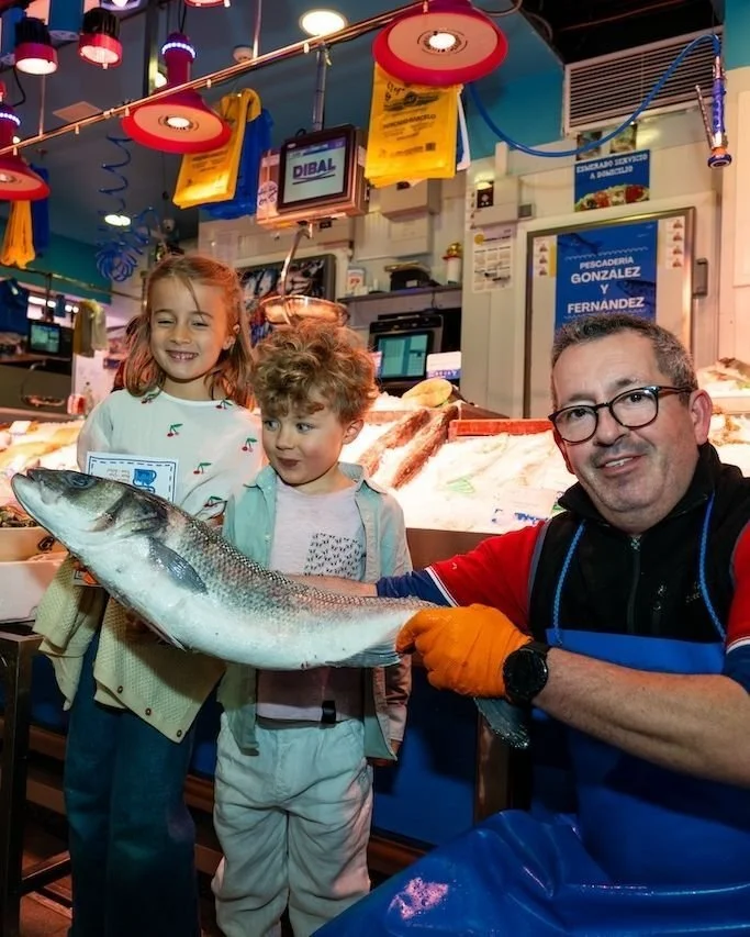 🌟 Tour Spotlight 🌟 Neighborhood Market and Food Tour for Families
This Madrid private tour is tailored to just your family! It includes:
 
🍫 Churros &amp; hot chocolate made fresh to order 
🔎 Treasure hunt through the neighborhood
🫒 Crash course