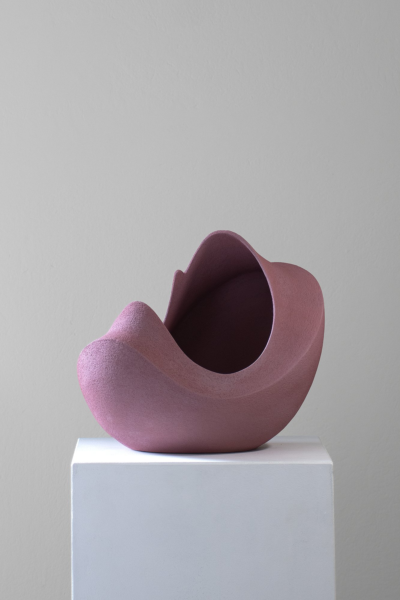 ChousCeramics_Erebus_2026_PurpleStoneware_25x29.5x24cm_ £800_image1.jpg