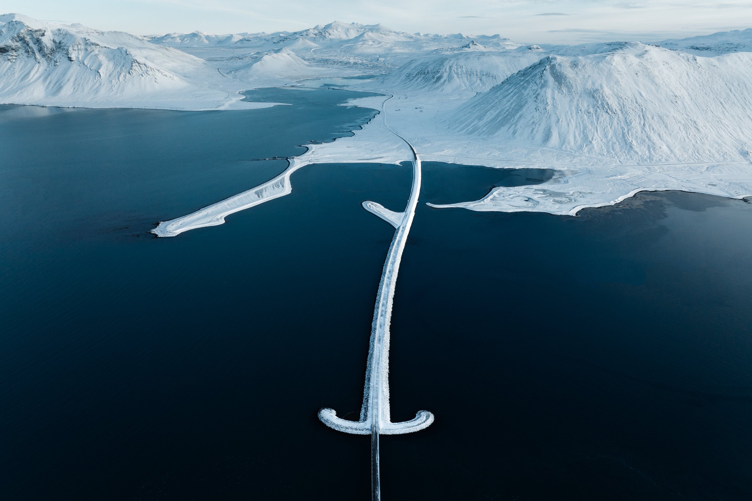 SHOP_Seo In Cho_Cross the Sea_.jpg