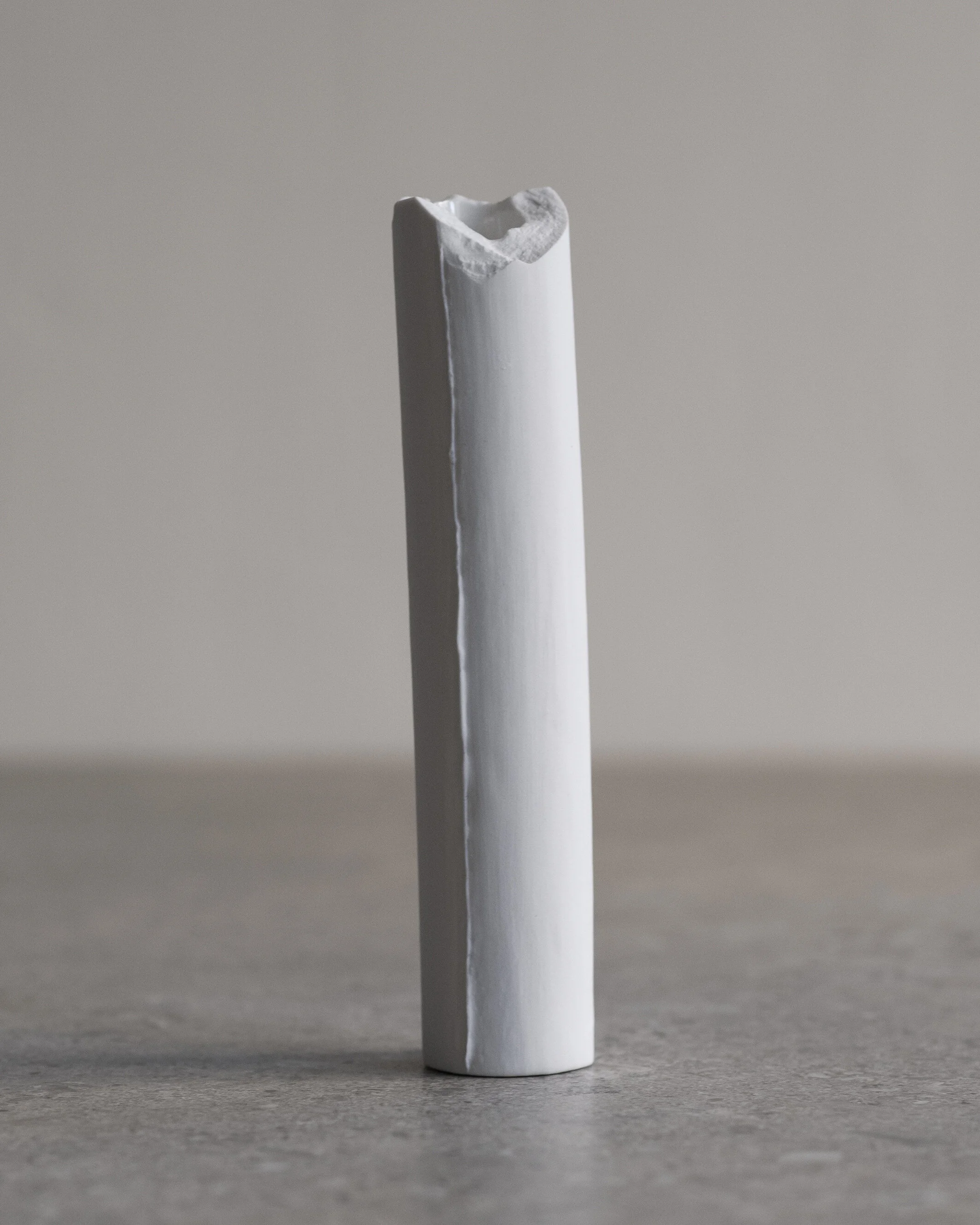 brutal_porcelain_small vessel-2020-175mm-slipcasted_porcelain_noedition_100GBP.jpg