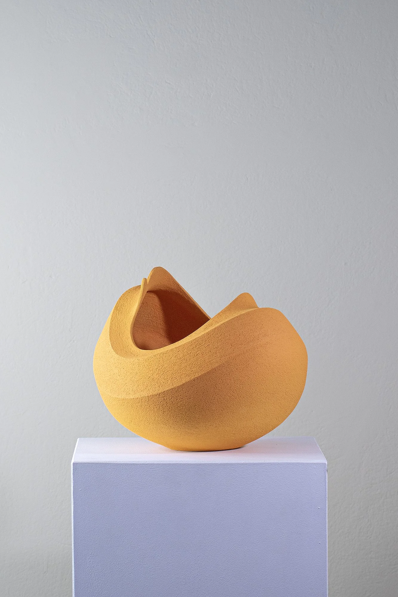 ChousCeramics_Ilianthos_2026_OrangeStoneware_22x27x26cm_ £700_image3.jpg