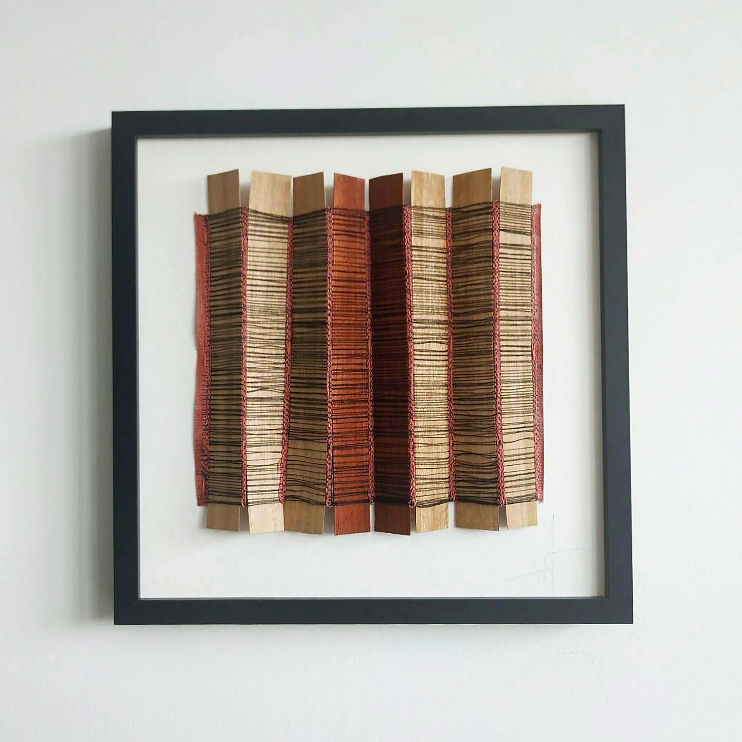 Méristème VII_h. 30cmxL.30cmxl.7cm_1,5kg_ash-padouk-cotton_2020_£370.jpg