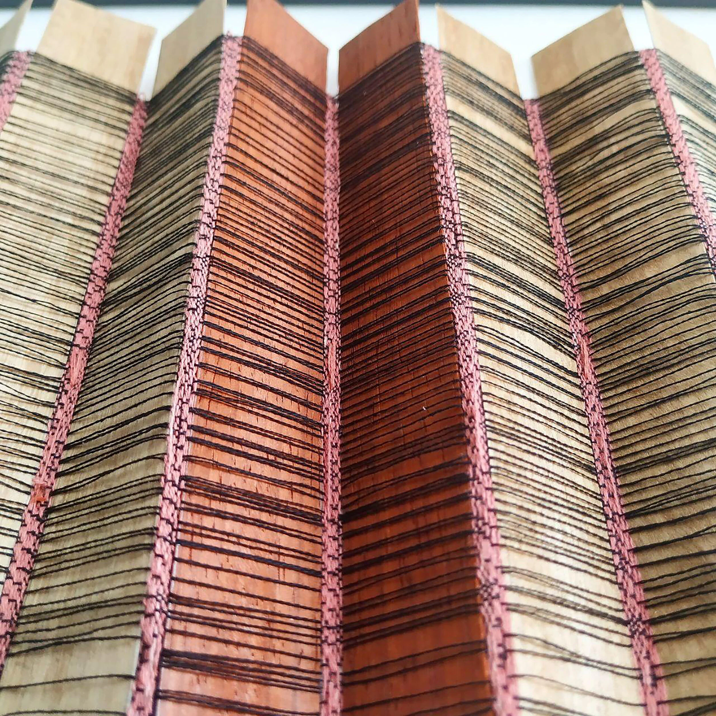 4.Méristème-N°7_h. 30cmxL.30cmxl.7cm_1,5kg_ash-padouk-cotton_2020_£370.jpg