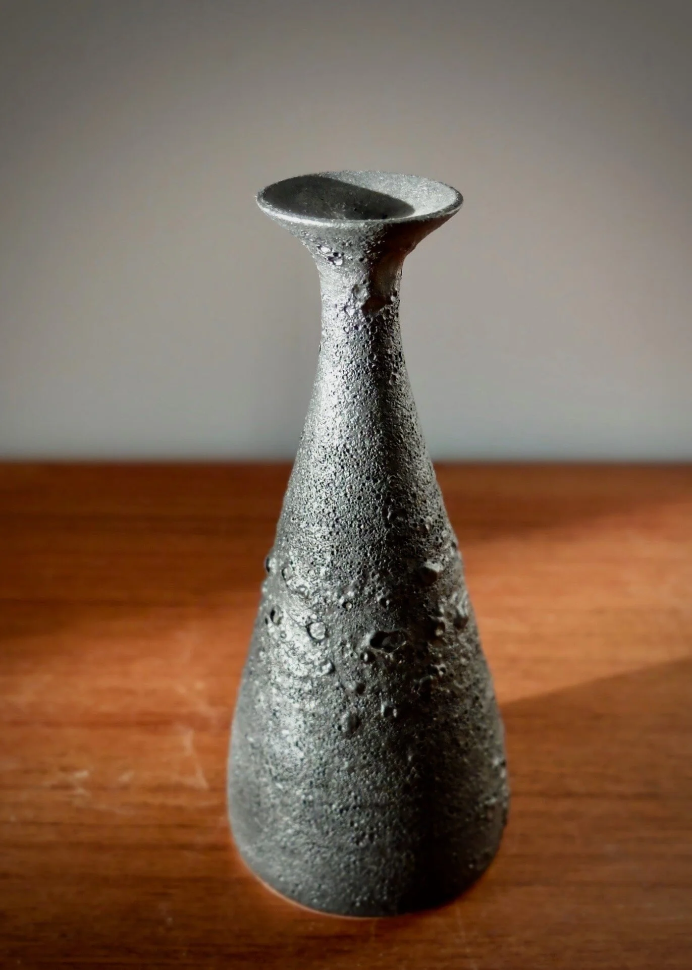 LOUIS 5,9_2,55 0,66 LIVRES stoneware.jpg