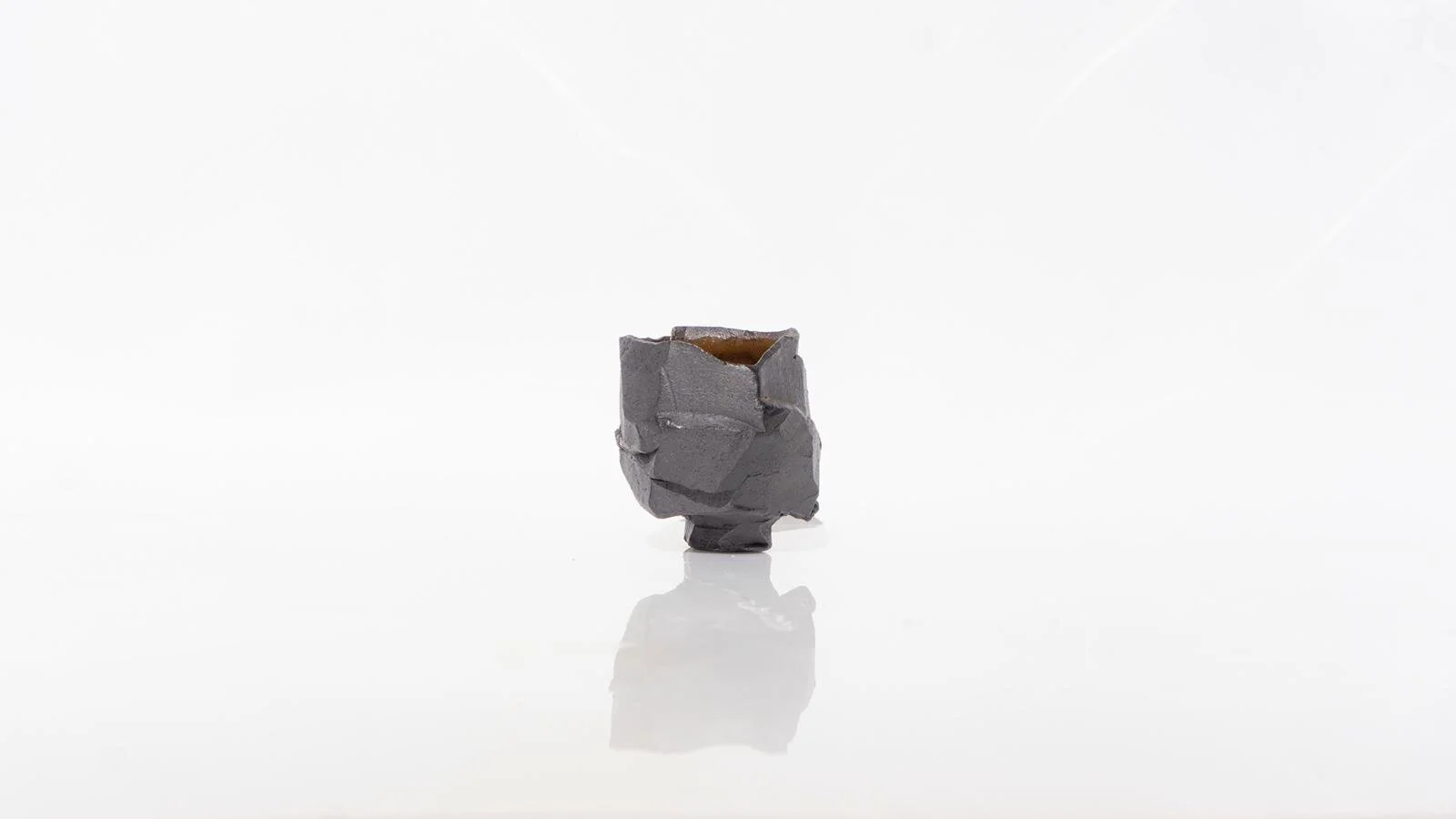 Kurinuki_sake_cup_01.jpg