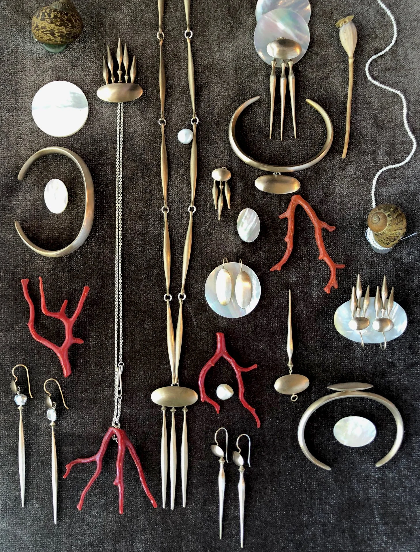 ARTIST GRAPHICS & PRESS RELEASE_ANNALIESE LEVAGGI_SKIPPING STONES NECKLACE NO. 2_1-4H TRIPLE DROP_.JPG