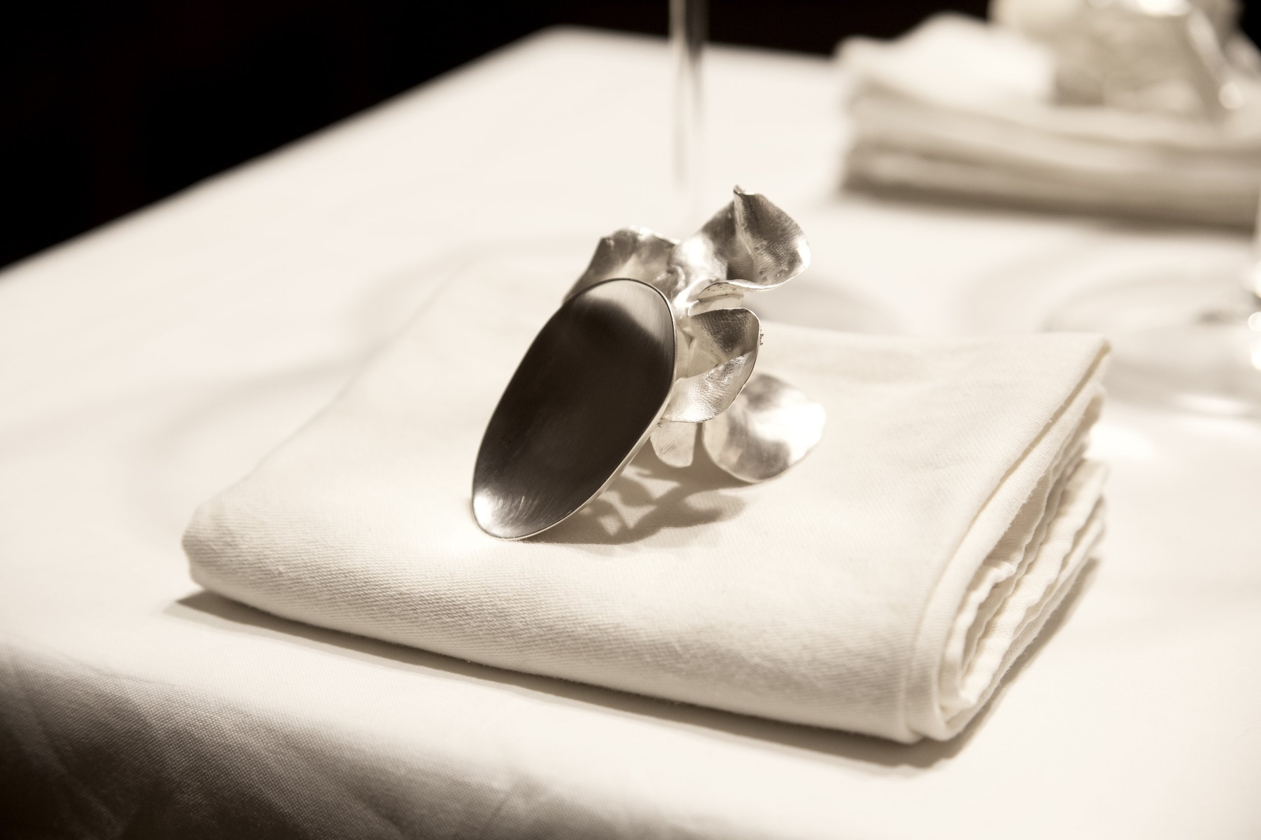 INSTA_ASTRID SKAGERSTRÖM LINDAU_BENEATH THE SURFACE_(3).jpeg