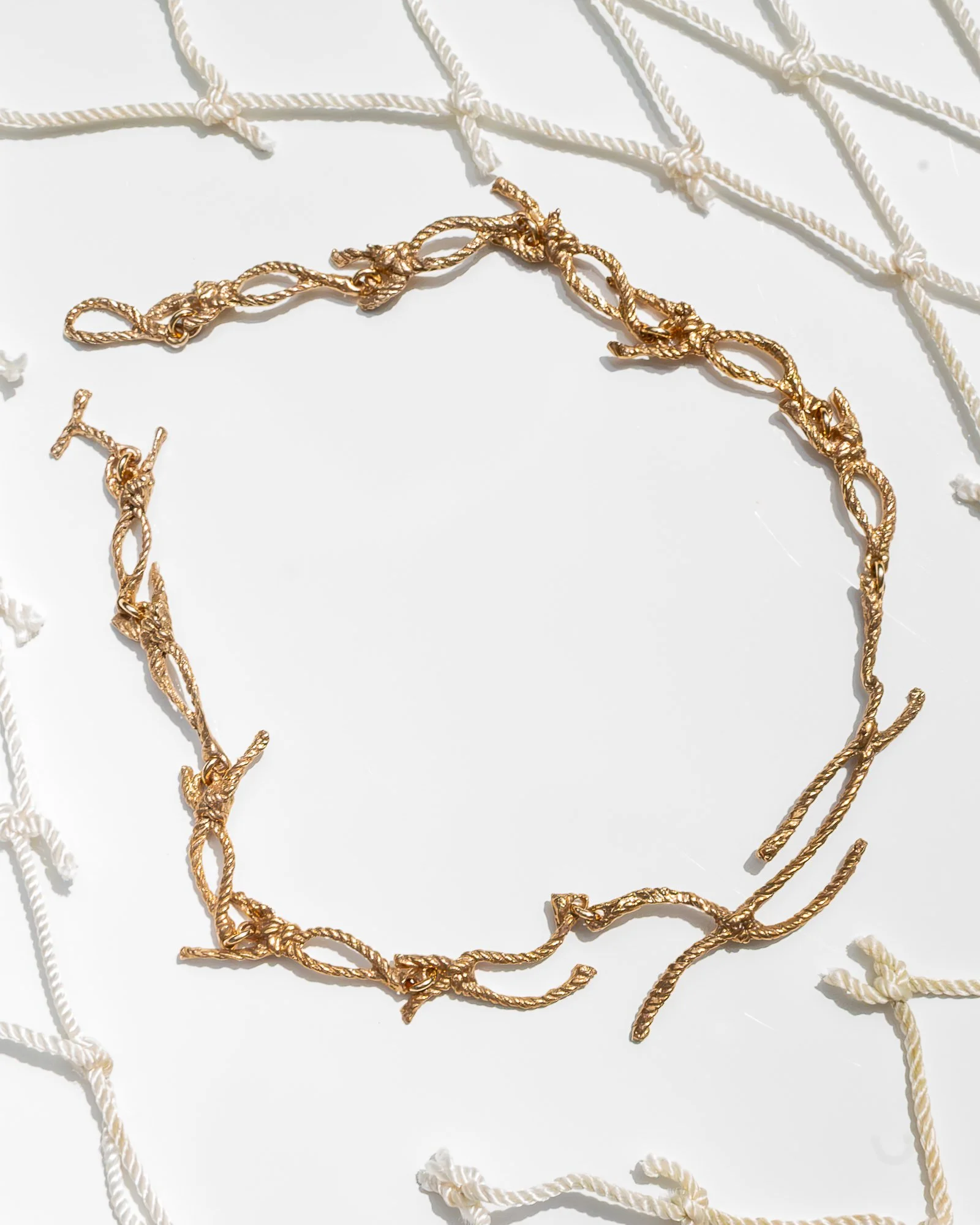 ELLE IRWIN_DRIFT NET COLLAR_3.jpg
