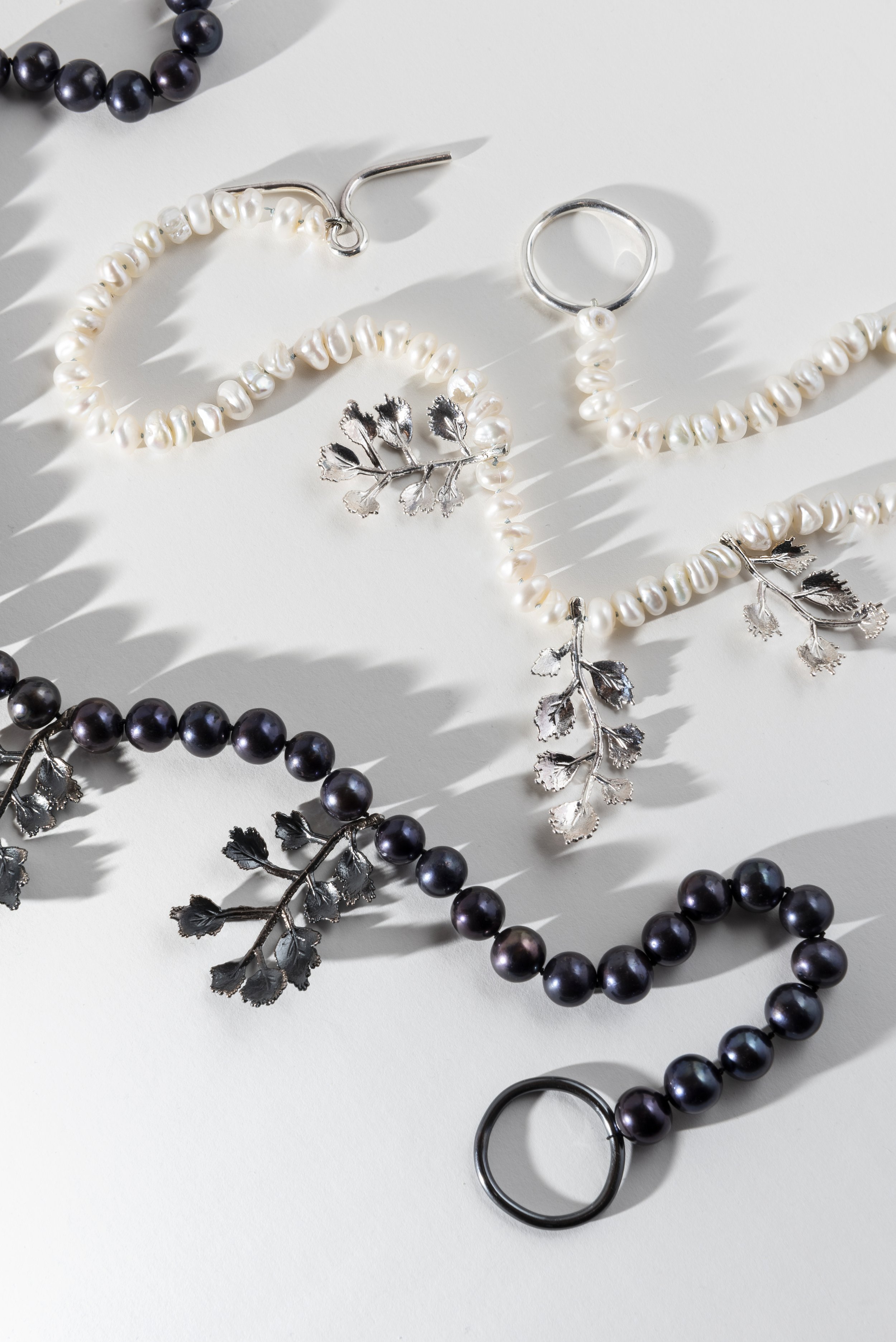 SHOP_ElsOpDeBeeck_Bloom Necklace#1_4.JPG