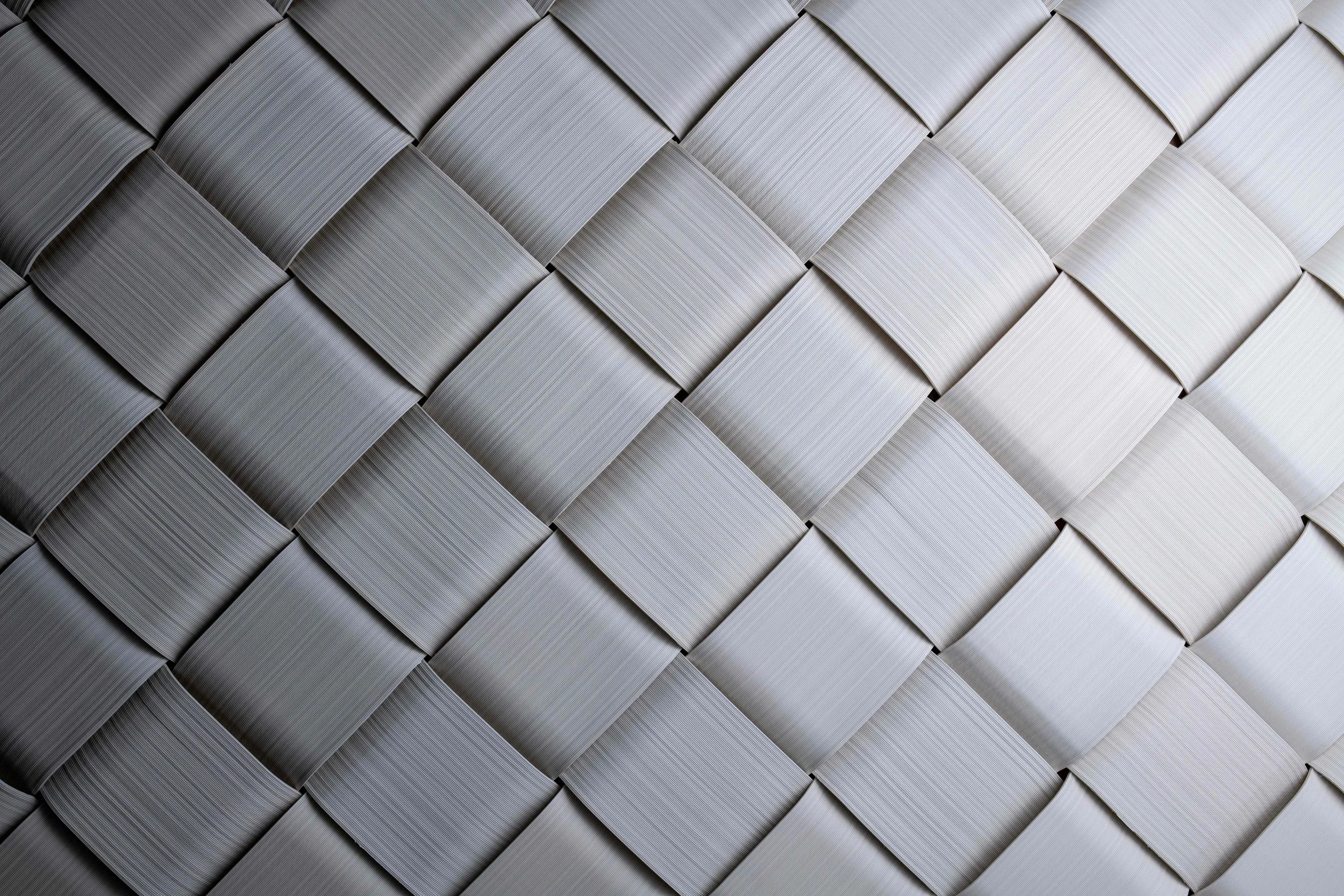 CIRCULUS_Knit wall_2024_231x396x7cm_NFS_1.jpeg