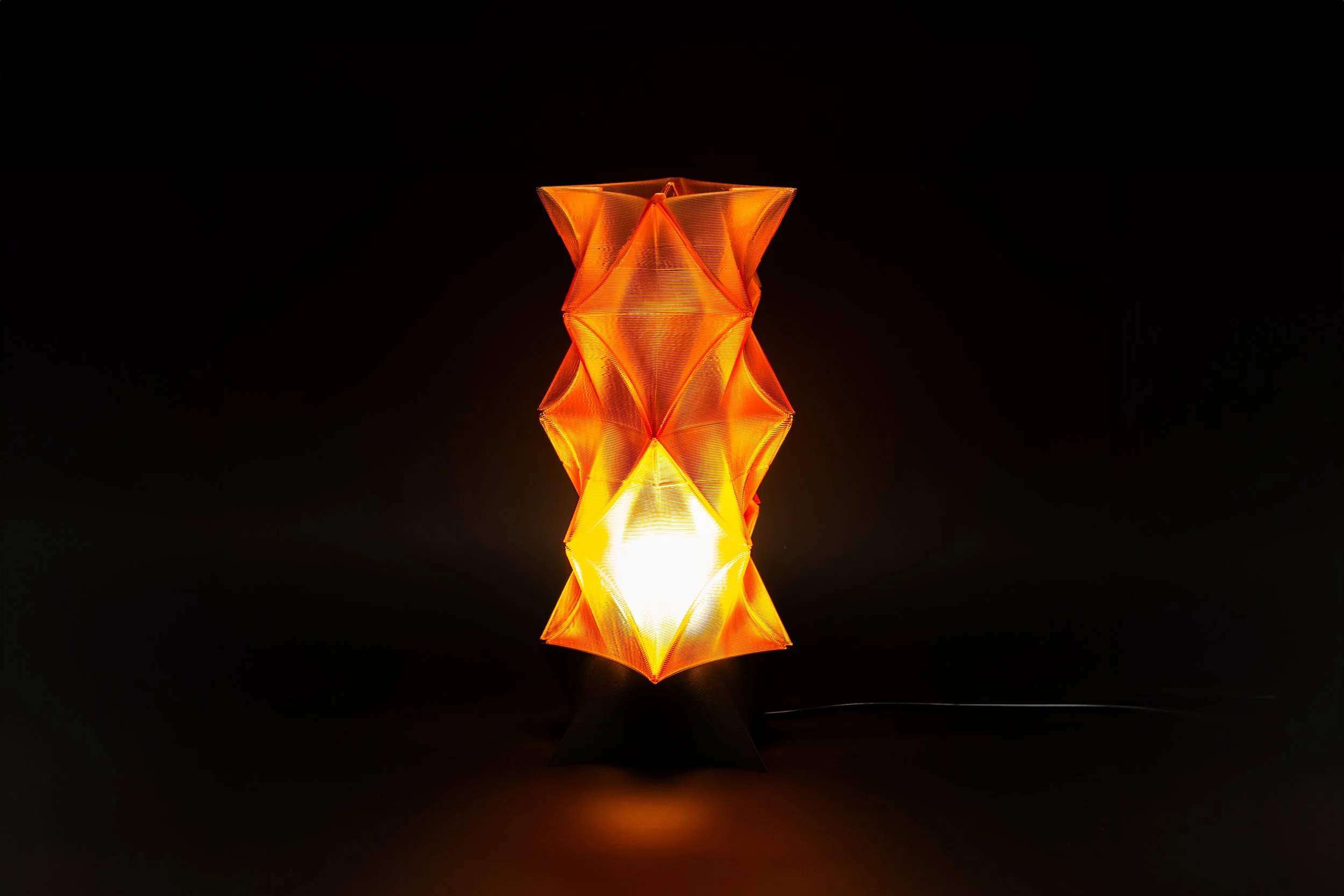 NoodoLab_Vertex_2025_Translucent Gold PETG & PLA_17x17x31cm_£270_2.jpg