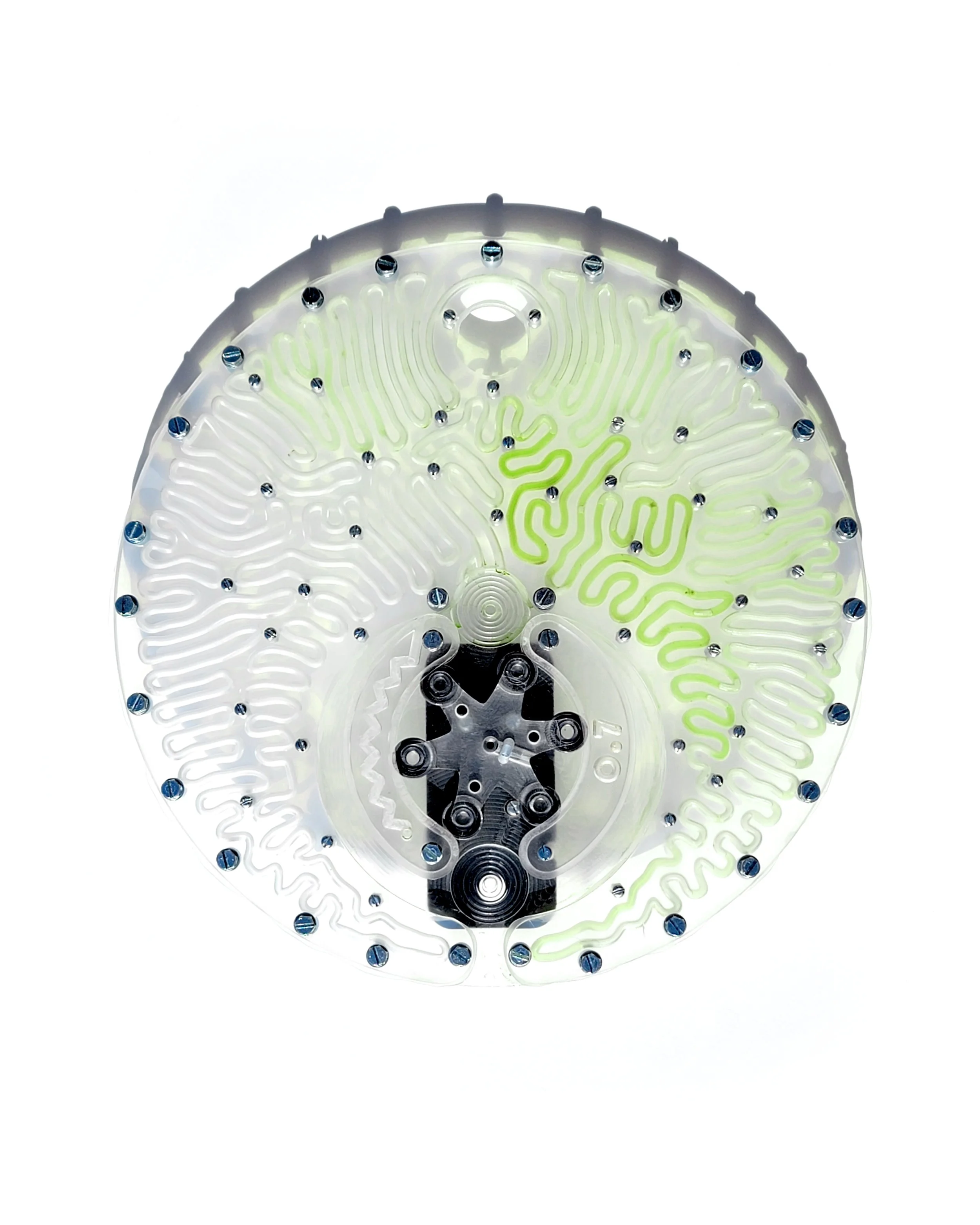 PeterNasielski_SolarDisc_2023_ReclaimedAcrylic,Hardware_32x32x1cm_£600.jpg