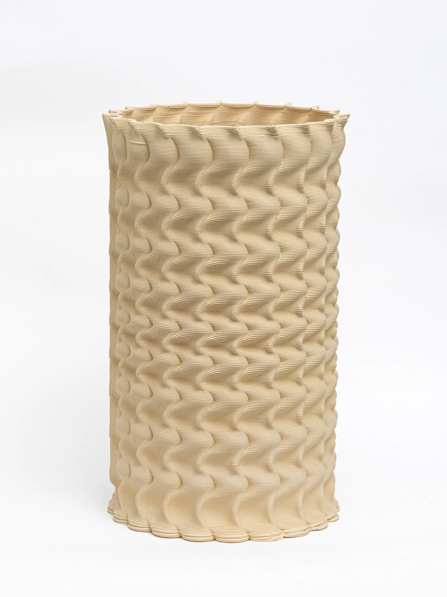 ThomasSchmidt_RippleVase_2024_Porcelain_44×27×27cm_£1750.jpg