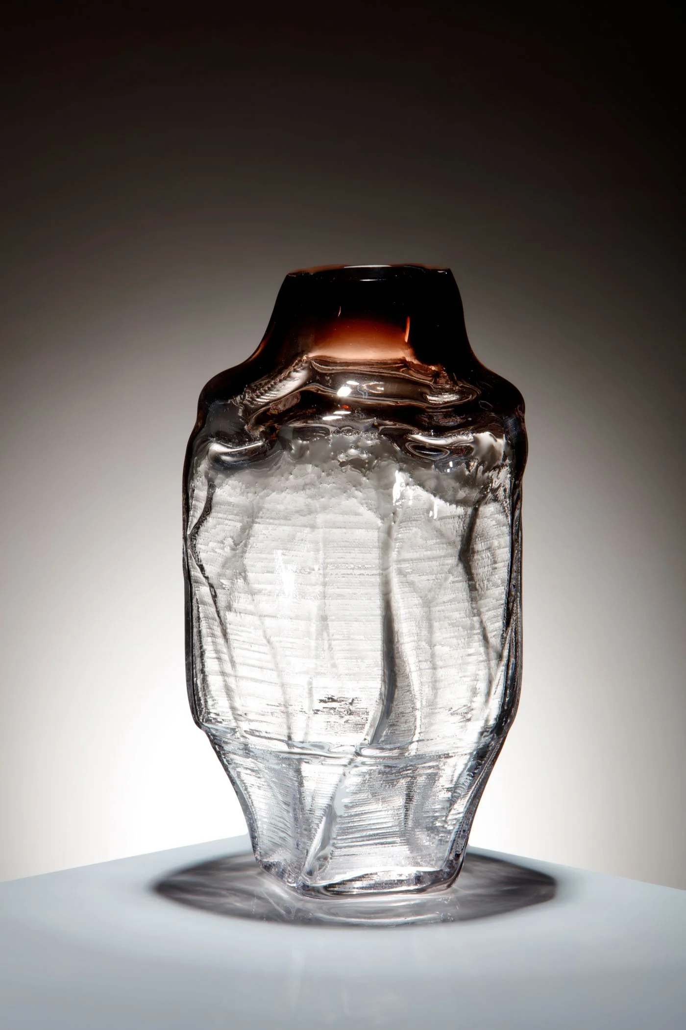 ZixuanZhang_TheDialogueNo3_2025_BlownGlass_22x10.5x10.5cm_£880.jpeg