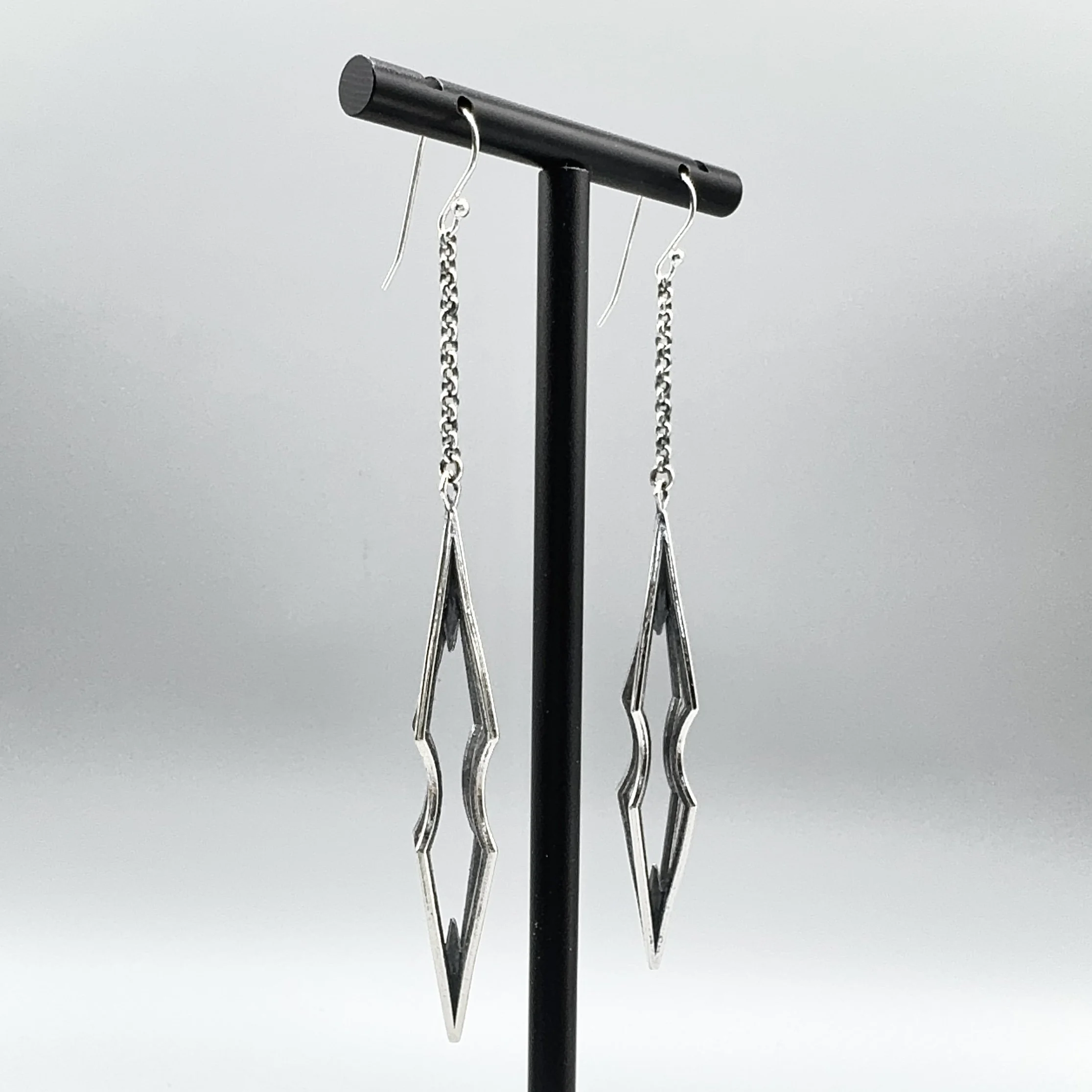 AdrianStandingElkPinnecoose_Dagger_2024_Jewelry_10.16x1.26x1.26cm_£177.68.jpg