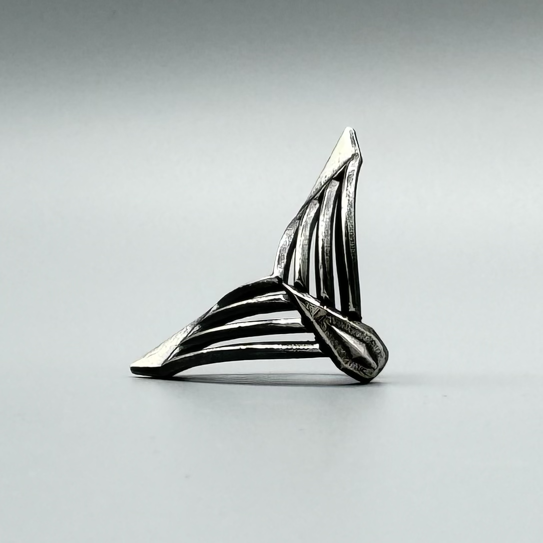 AdrianStandingElkPinnecoose_Pinnacle_2024_Jewelry_4.2x2.37x2.1cm_£252.95.png