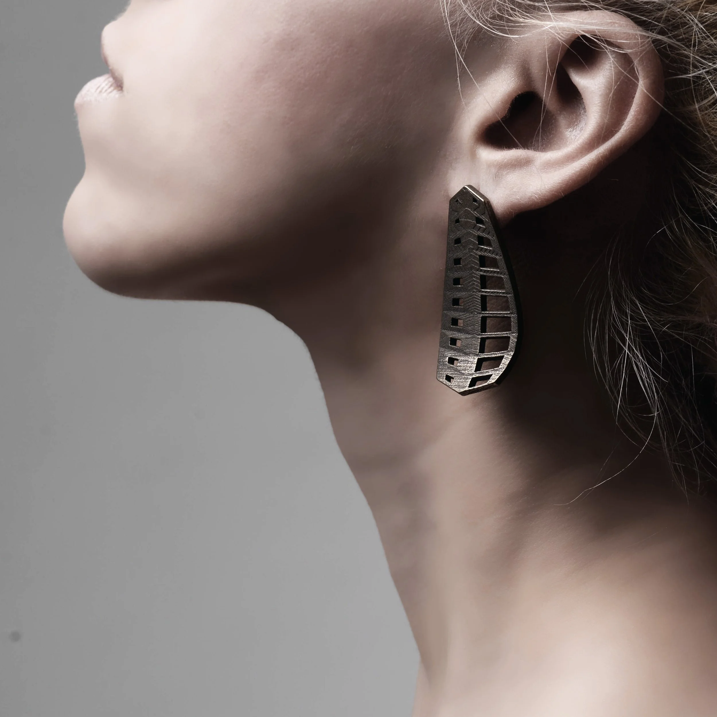 HalaGhatasheh_ArchEarrings_2025_Bronze_4.8x2.7x1cm_NFS.jpg