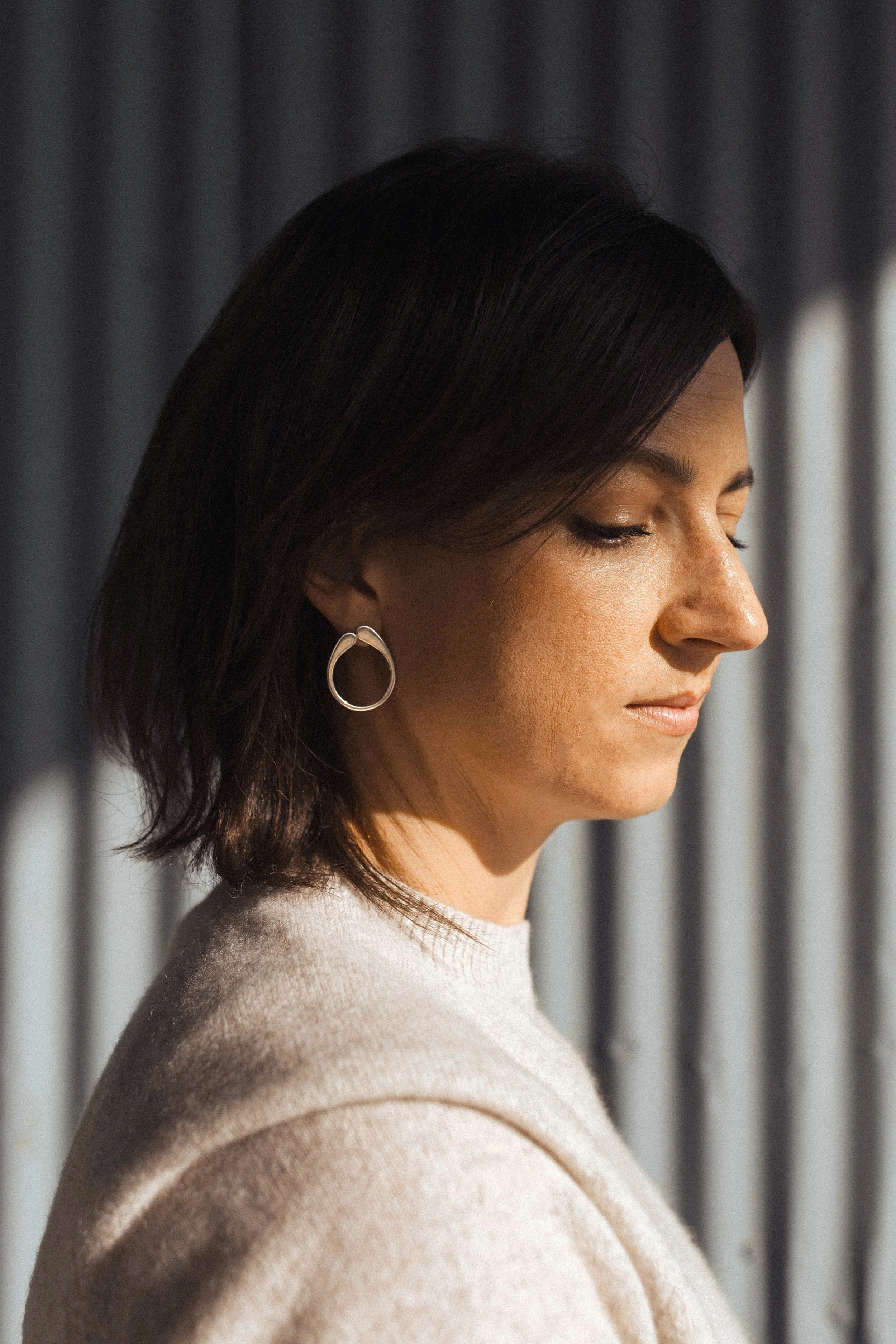 LoriSteenhoek_TheDripEarrings_2025_SterlingSilver_32mm_£75.jpg