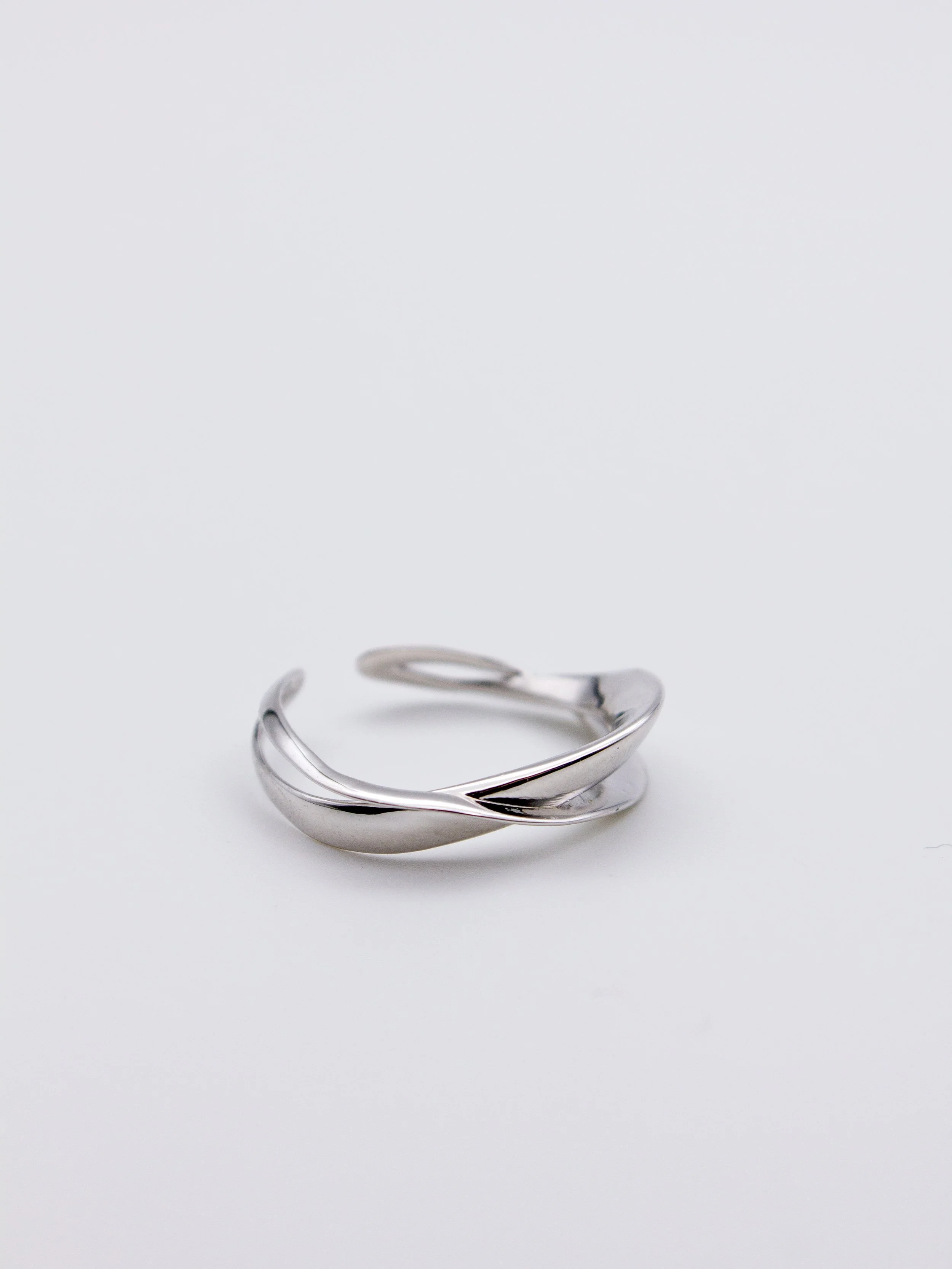 nood_RevisitRing_2025_RhodiumPlatedBrass_2.3x2.3cm_£40.jpg
