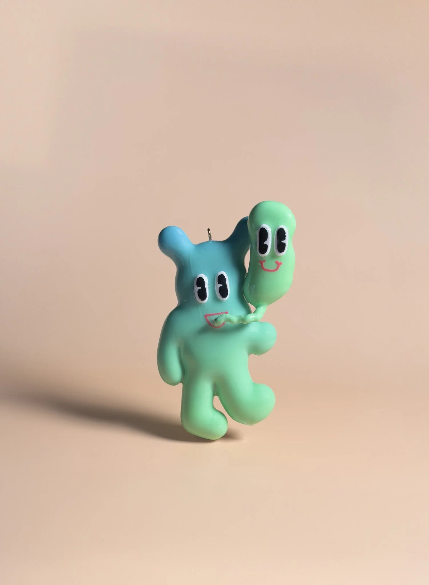 JacopoCalonaci_BubblegumDuet2_2025_PLAfilamentUVresin_5x10cm_£45.jpg