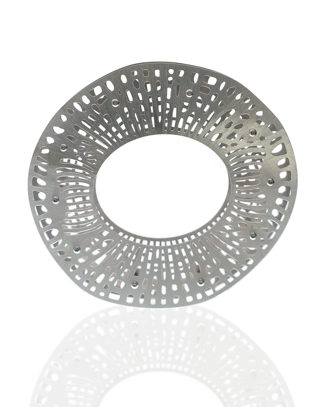 SherryCordova_CGAGplusAMG_2024_SilverTitaniumStainlessSteel_15x14x2cm_£5180_side1.png