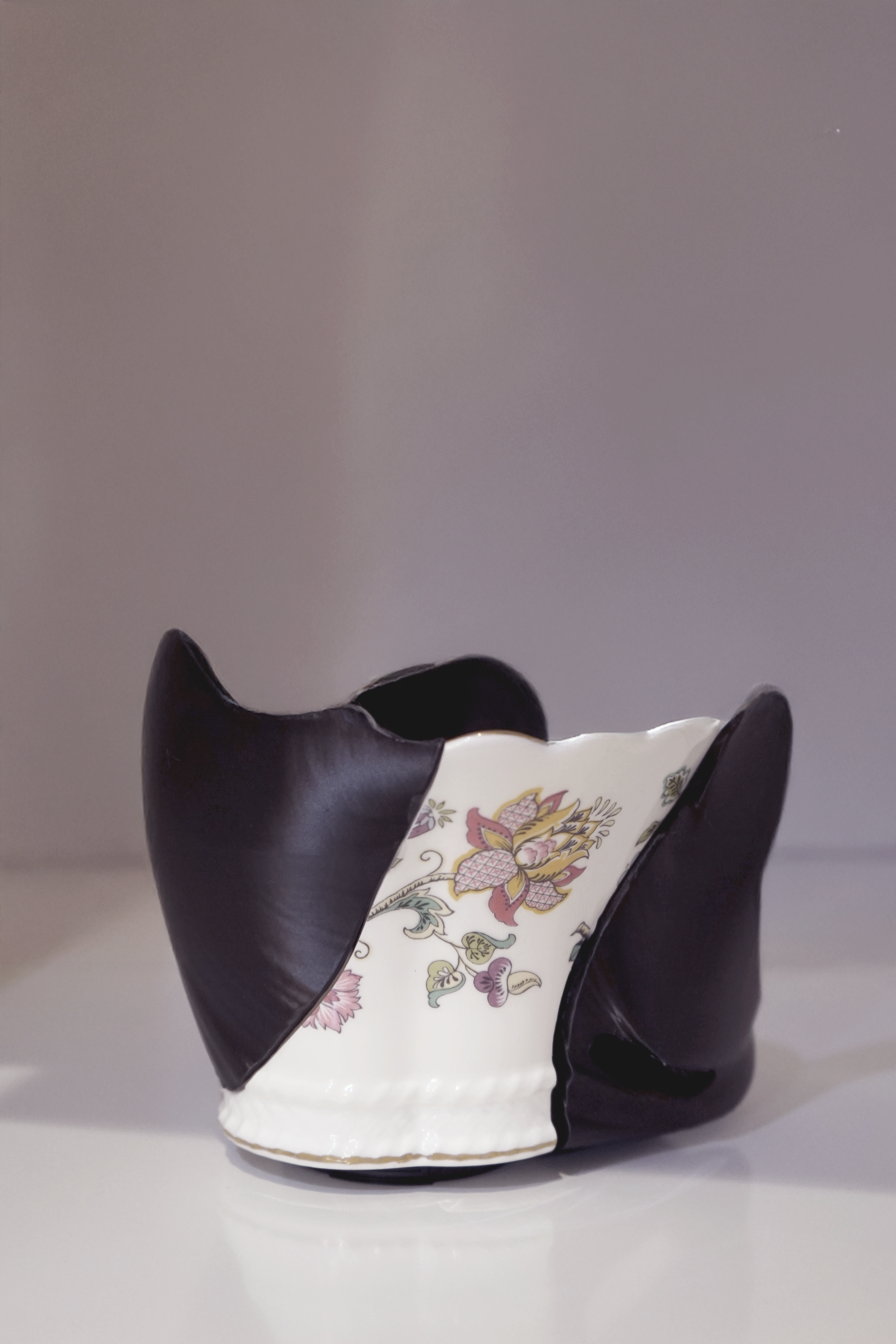 Chien-huaHuang_TwistedGarden_2025_procelainthermoplasticresin_15x10x15cm_£150_2.png