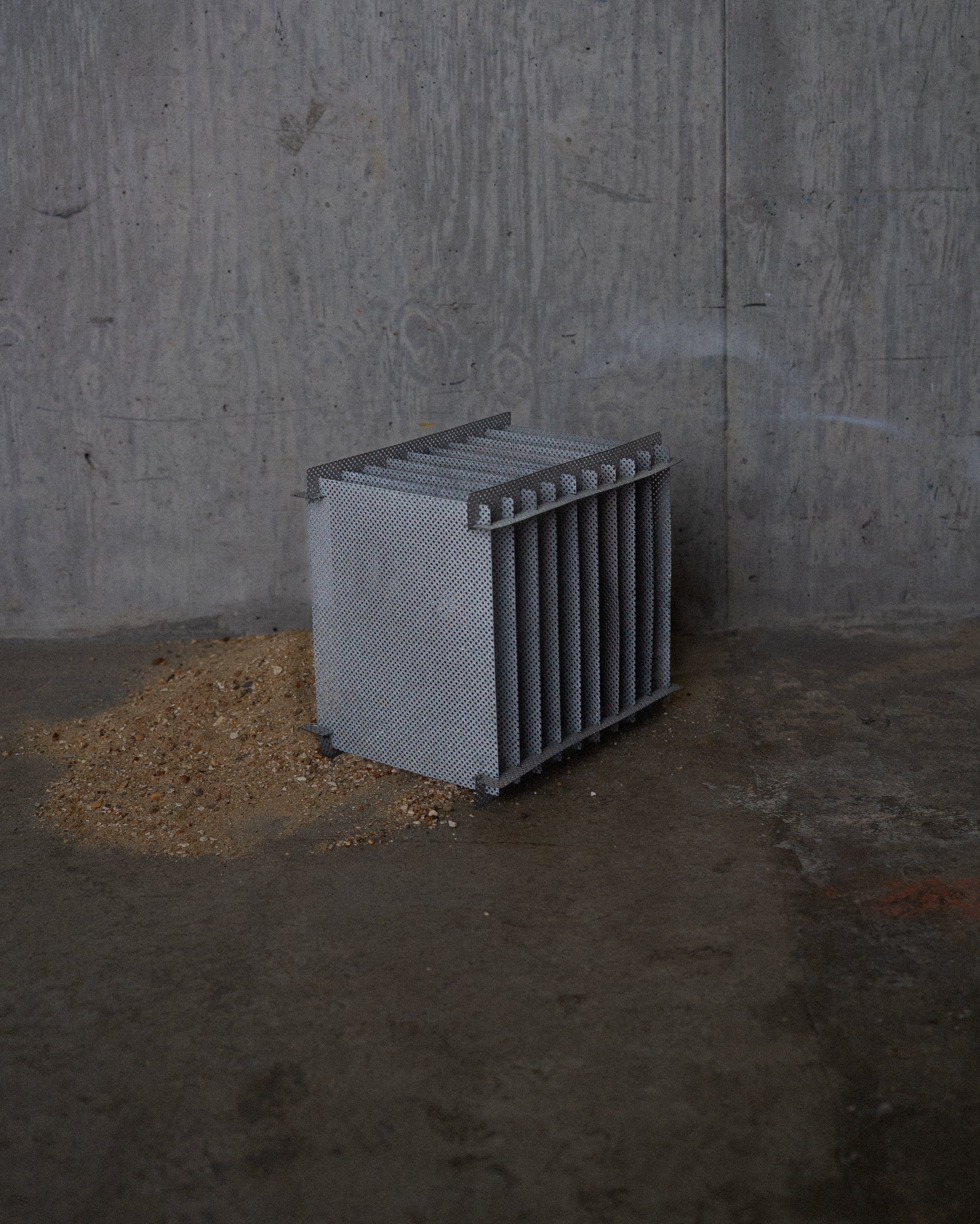 AlaraSipahioglu_OffTheCeilingLayeredLamp2_ 2025_SteelPanel_ 19x16x21_180£.jpg