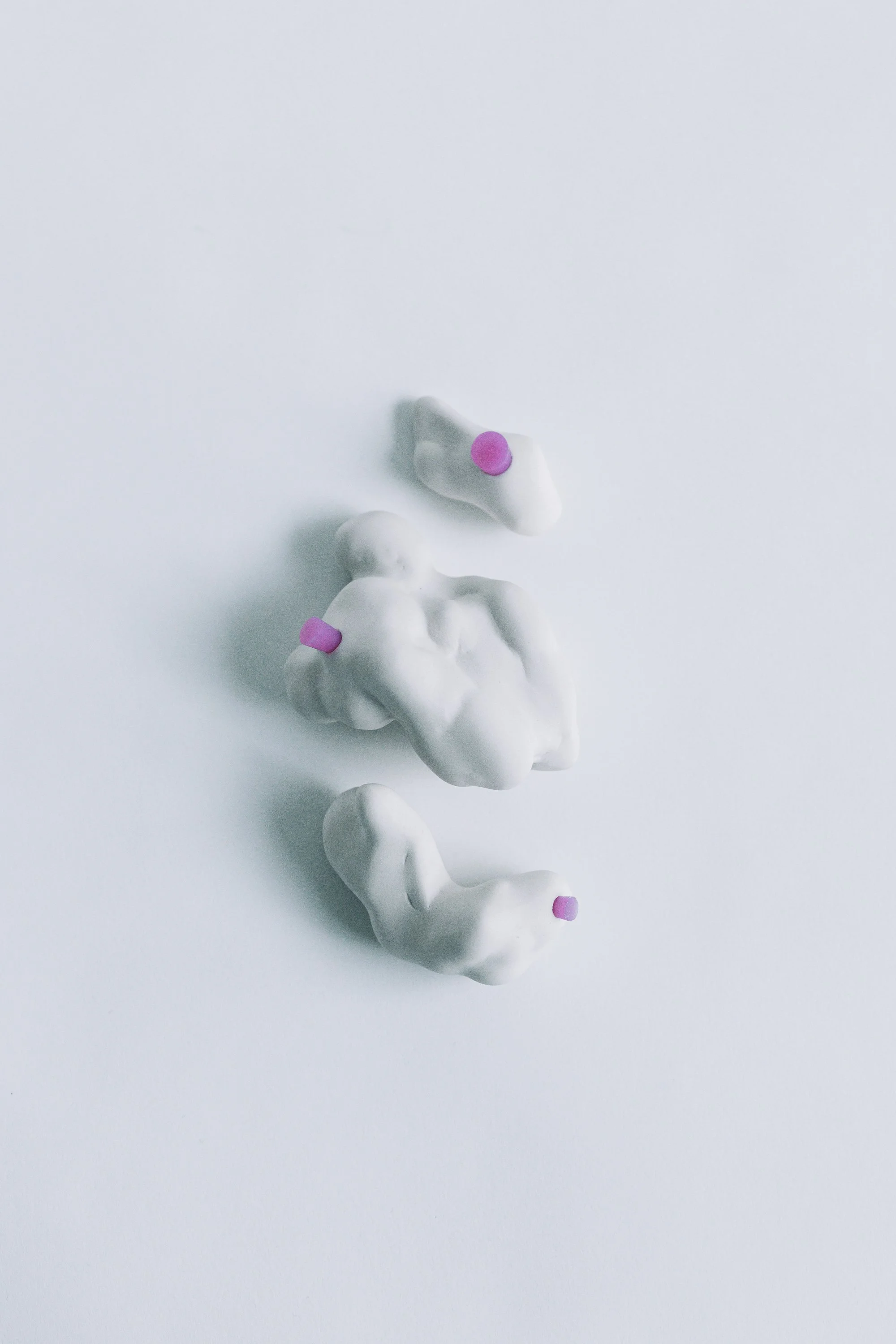 3.BarbaraStelmachowska_BegginingFromHelloFlowerSeries_2024_Porcelain and silicone _4pieces10x10cm_NFS.jpg