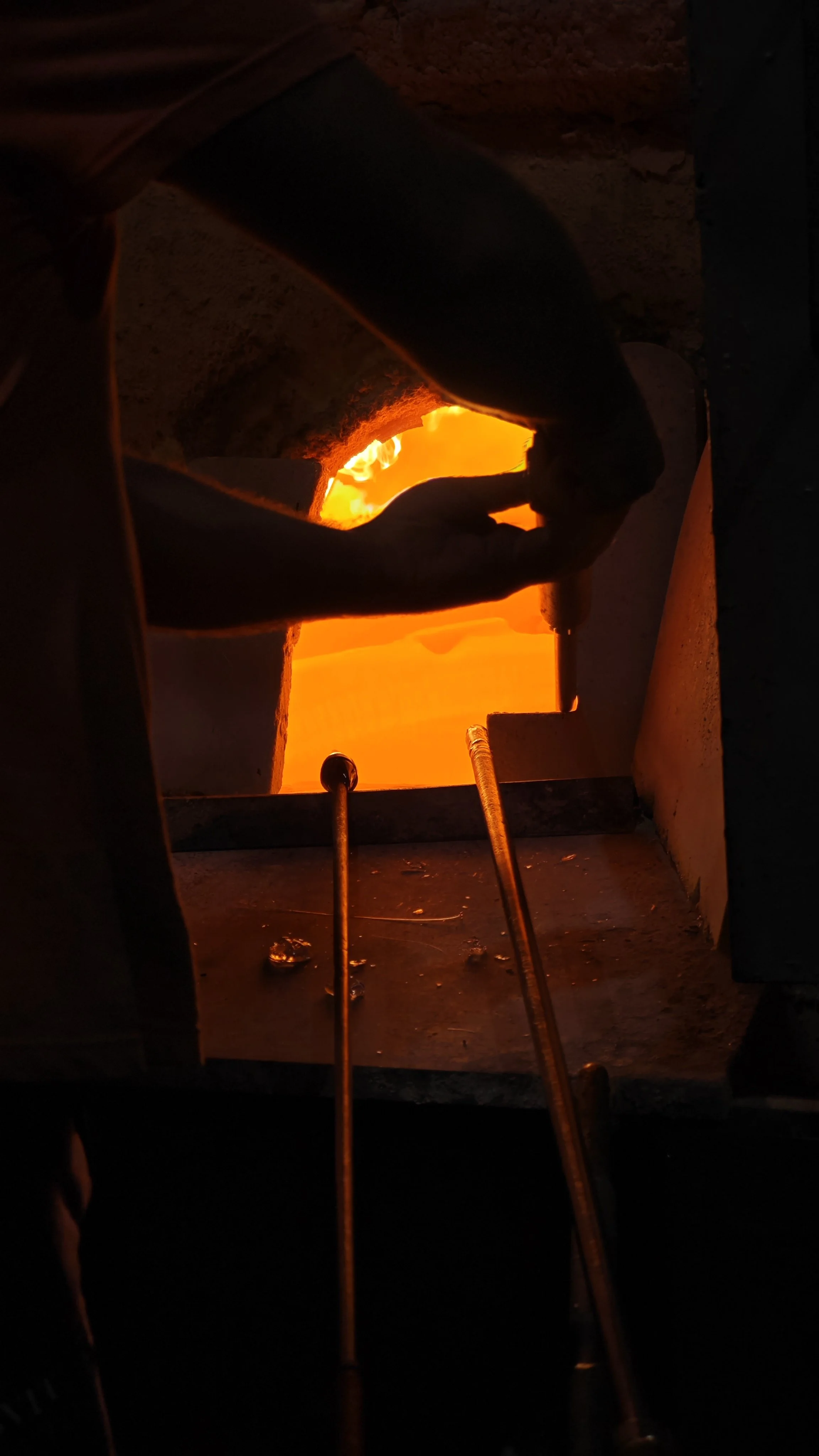 František Jungvirt - glass production .jpg